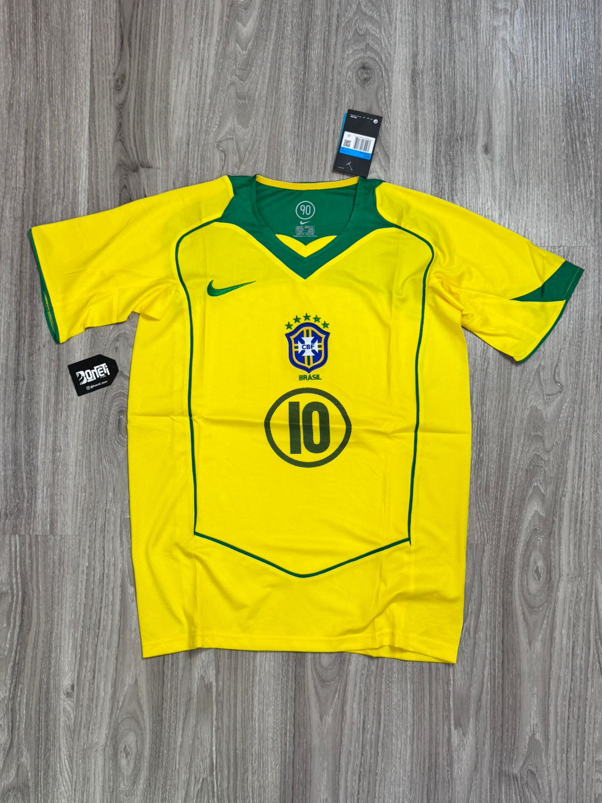 CAMISA RETRÔ BR 2004 RONALDINHO 10 - AMARELA