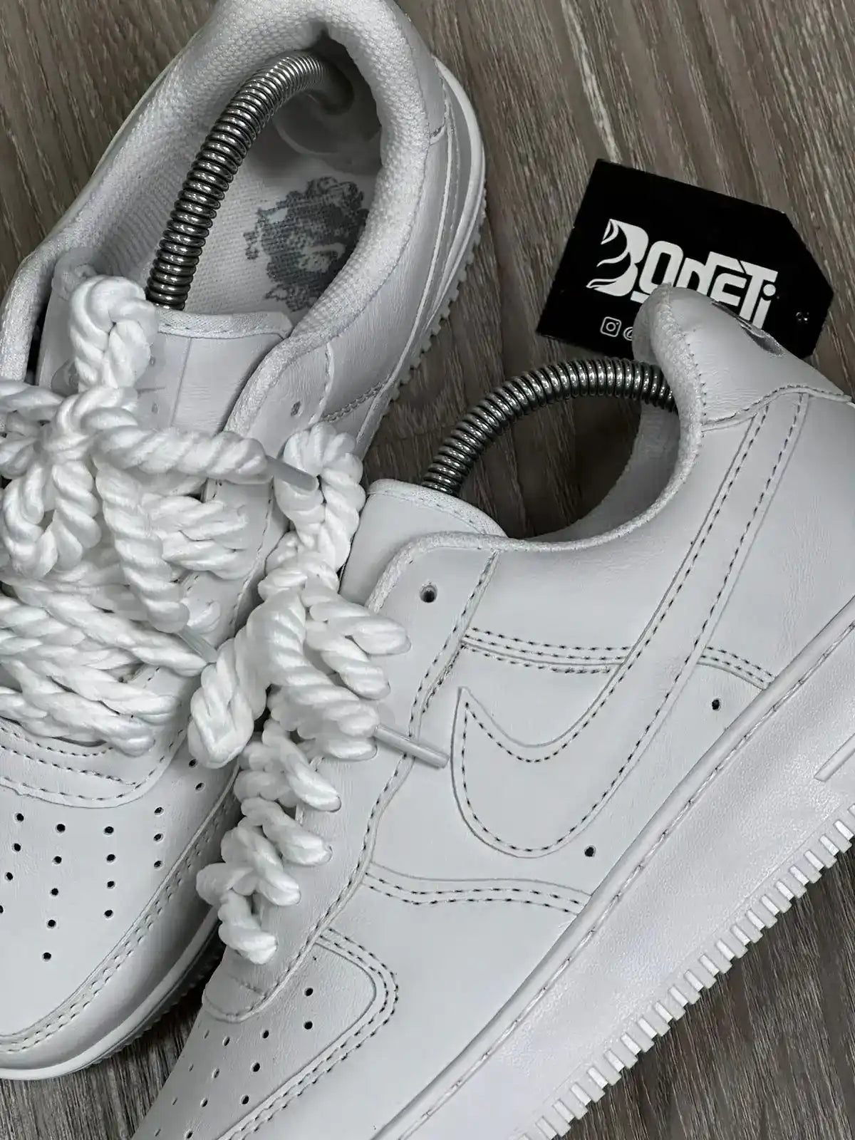 TÊNIS NK AIR FORCE 1 - FRANCÊS BRANCO