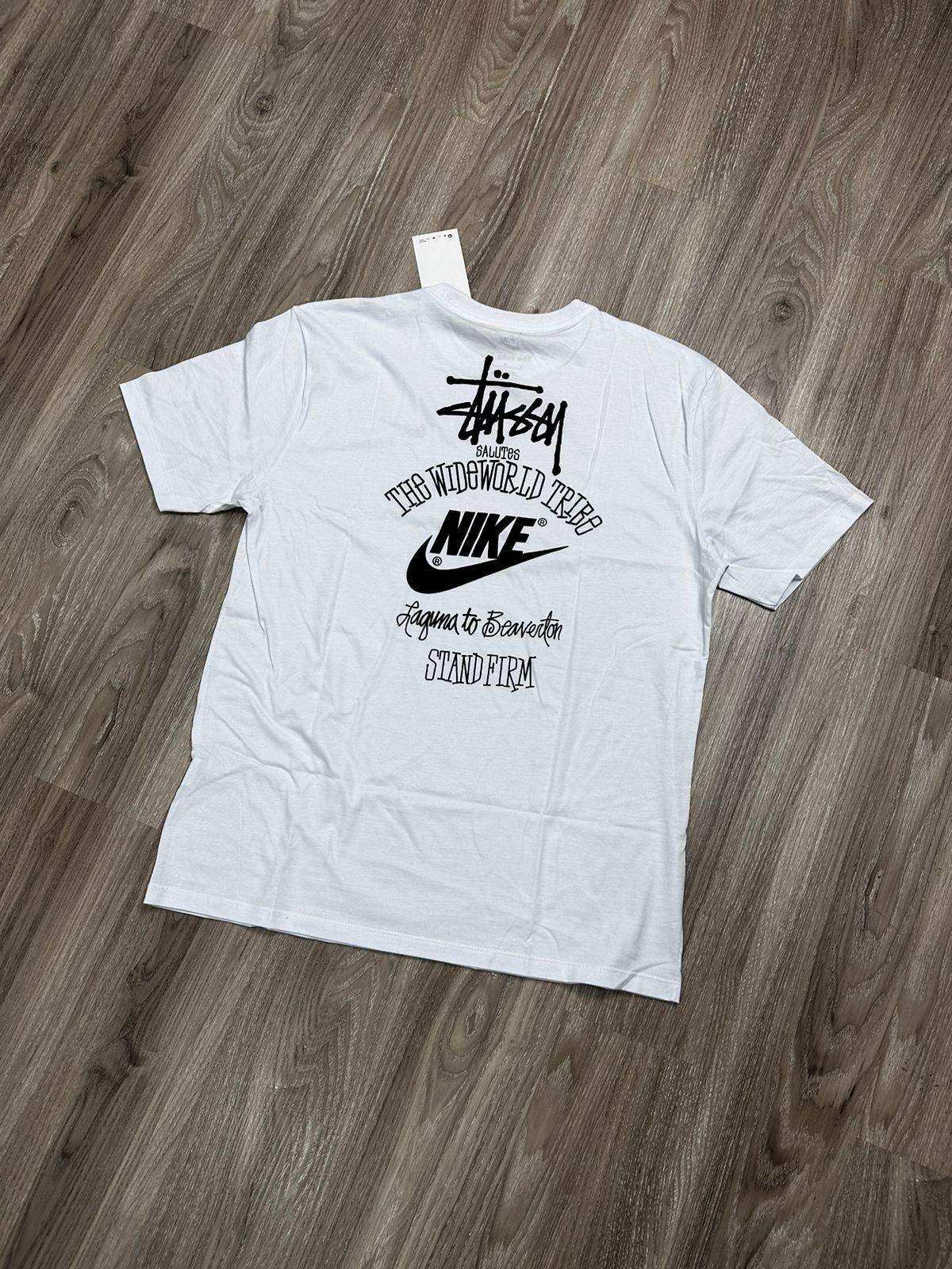 CAMISETA NK x STUSSY