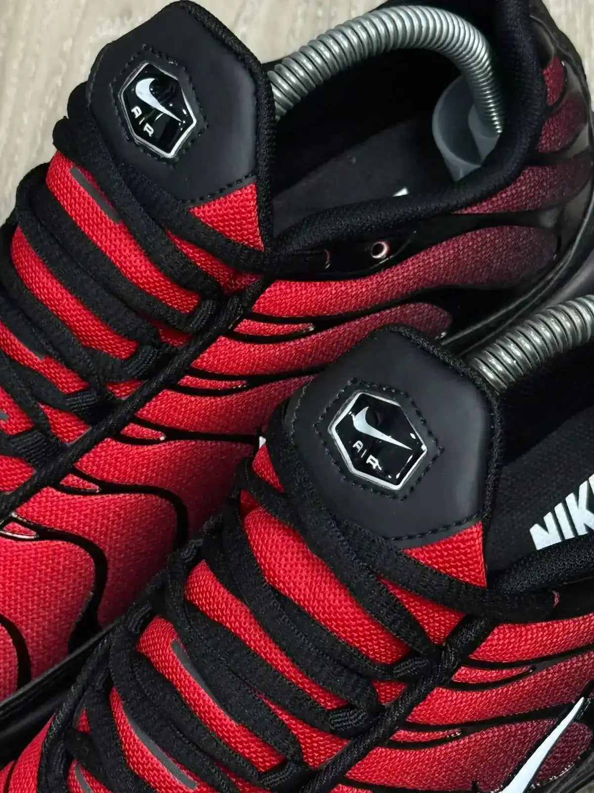 TÊNIS NK AIR MAX PLUS TN - DEADPOOL