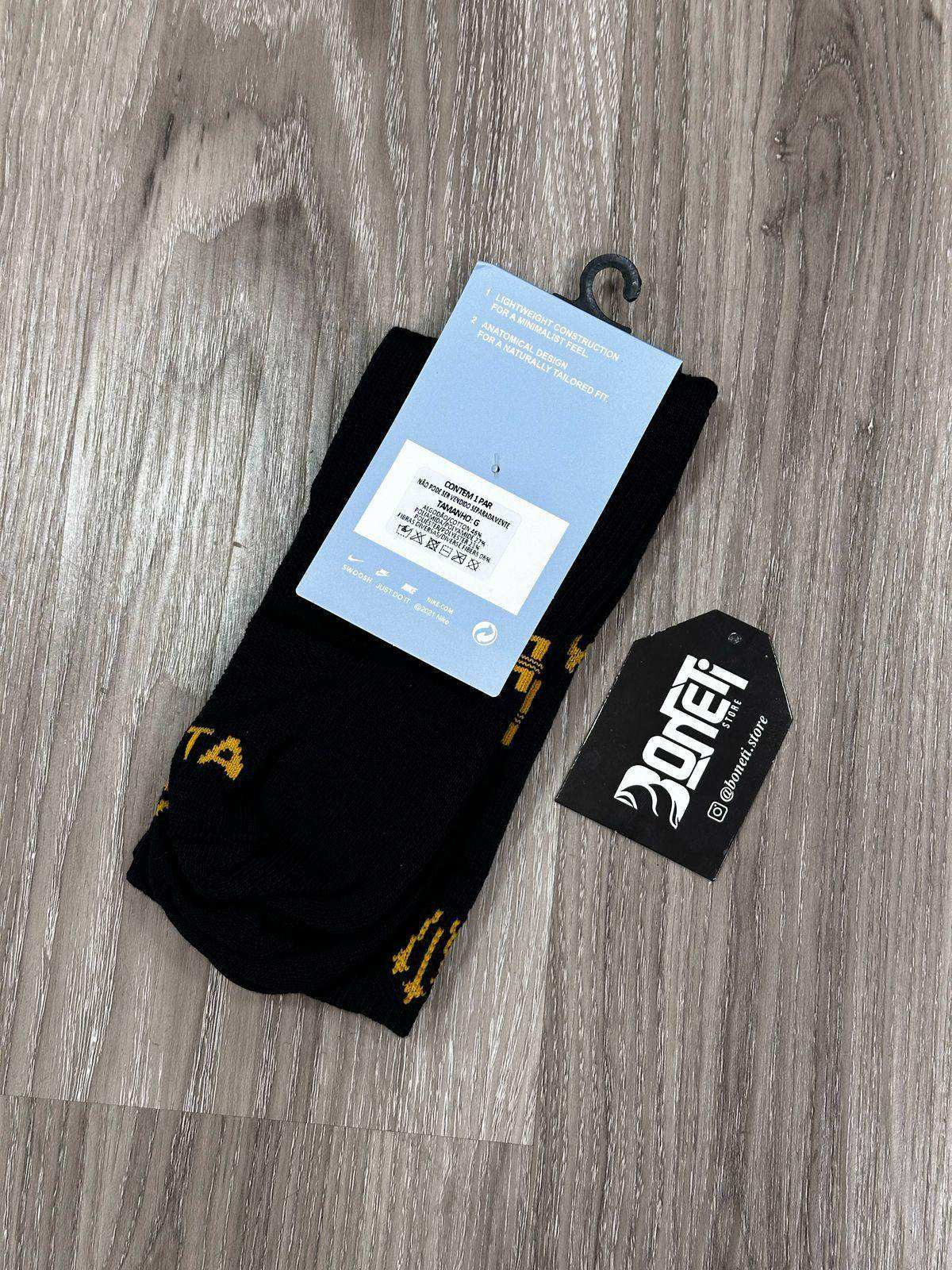 MEIA CANO ALTO NK X NOCTA - PRETO E AMARELO