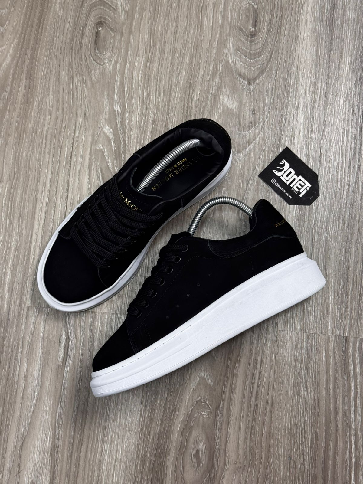 TÊNIS MCQUEEN CAMURÇA - PRETO