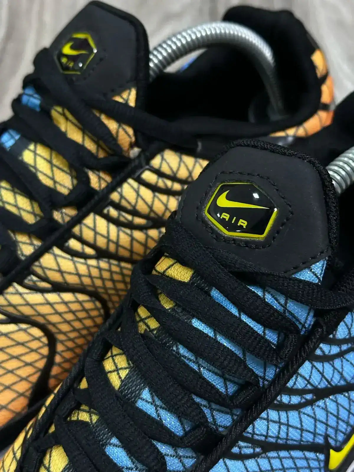 TÊNIS NK AIR MAX PLUS TN - GREEDY