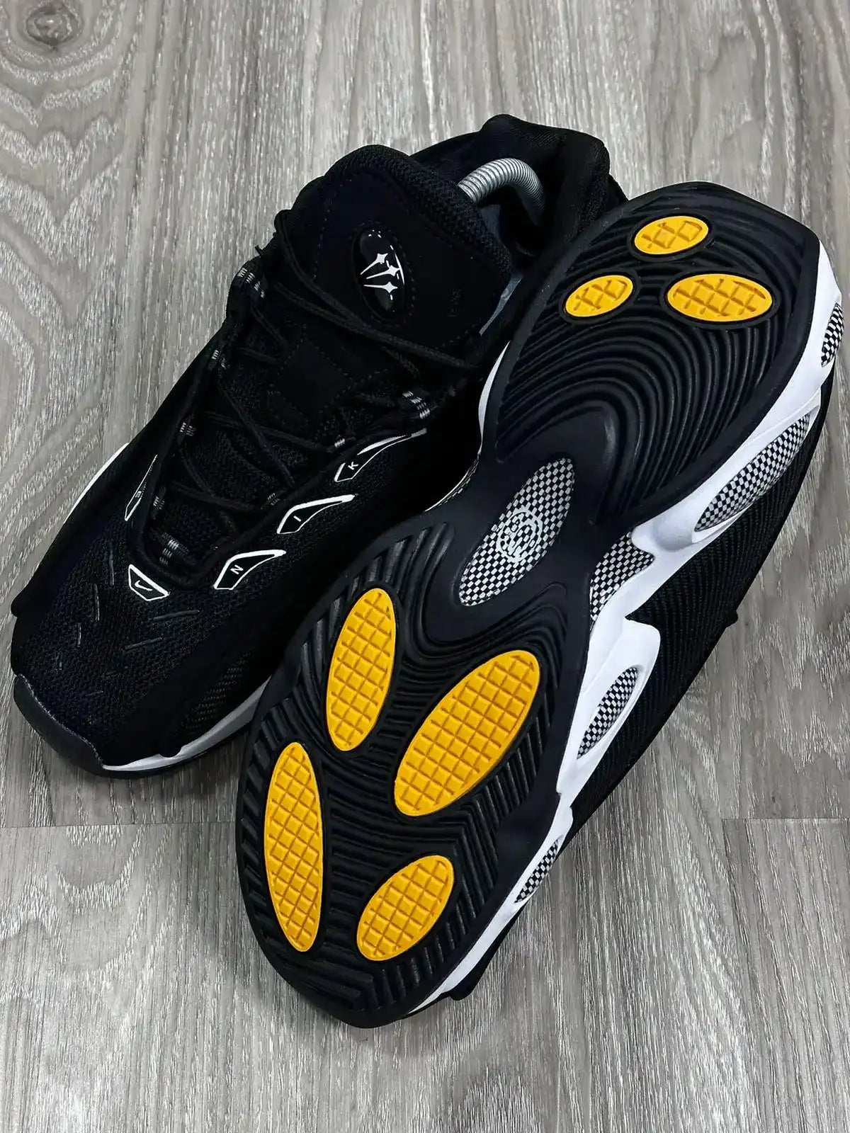 TÊNIS NK x NOCTA GLIDE BLACK WHITE