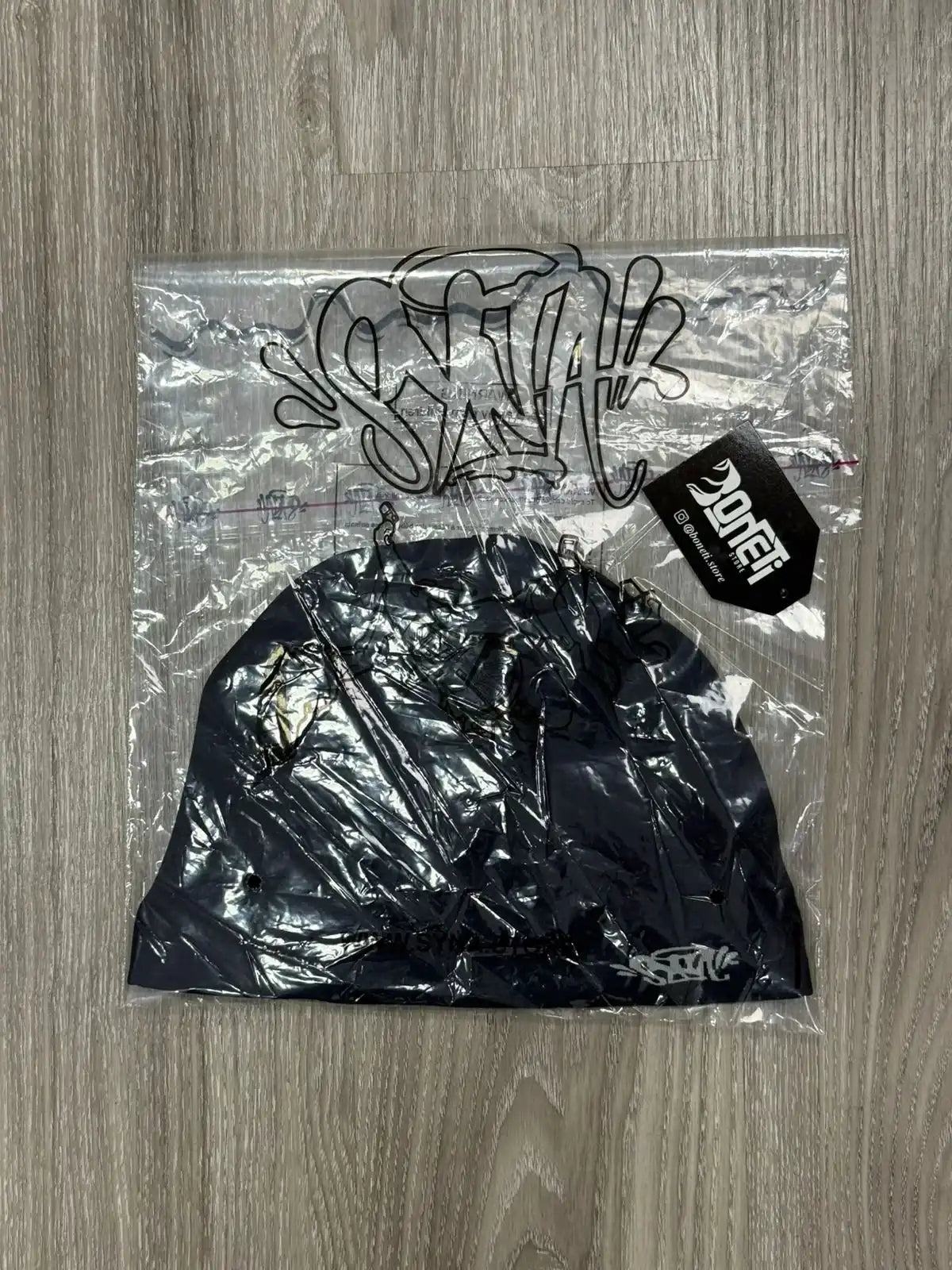 TOUCA SYNA WORLD - PRETA