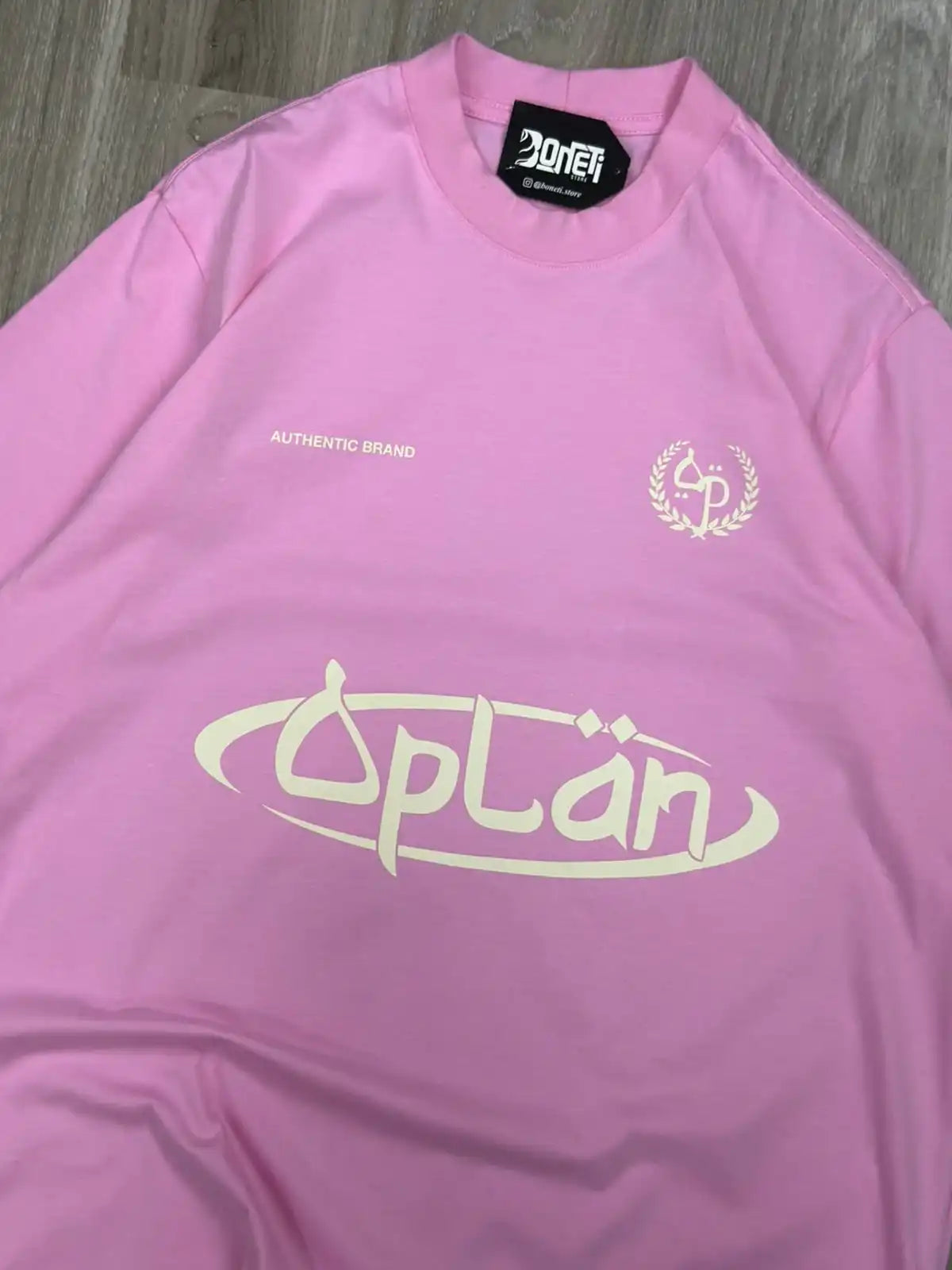 CAMISETA OVERSIZED OPLAN ARABIC - ROSA