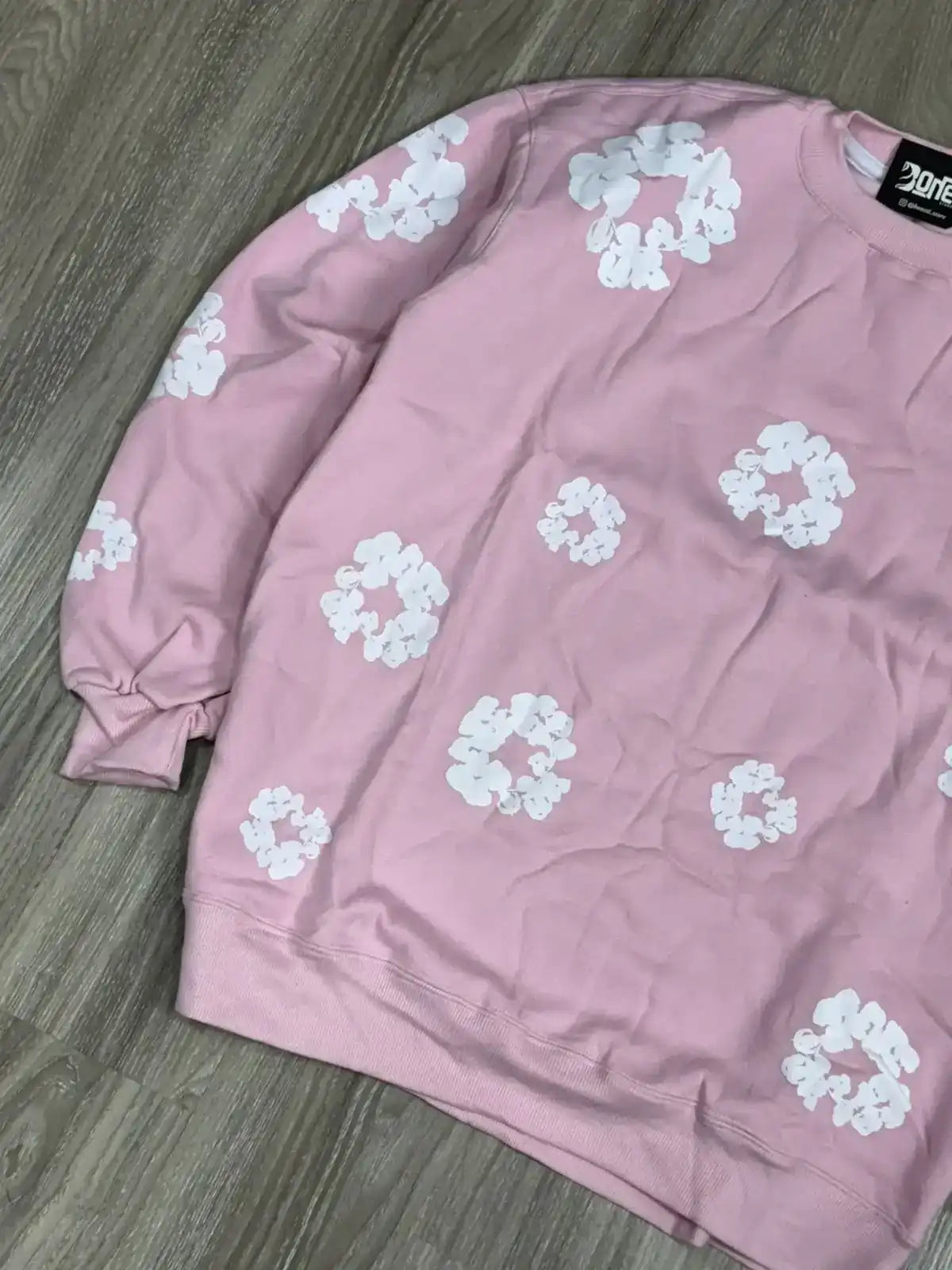 MOLETOM CARECA DENIM TEARS - ROSA