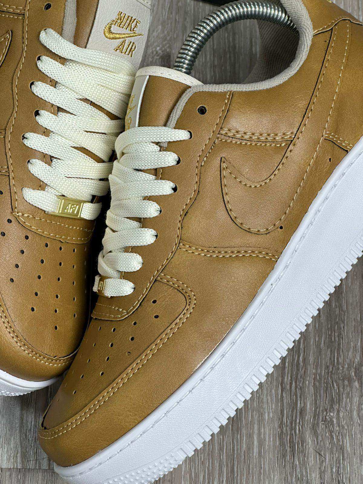 TÊNIS NK AIR FORCE 1 - MUSTARD