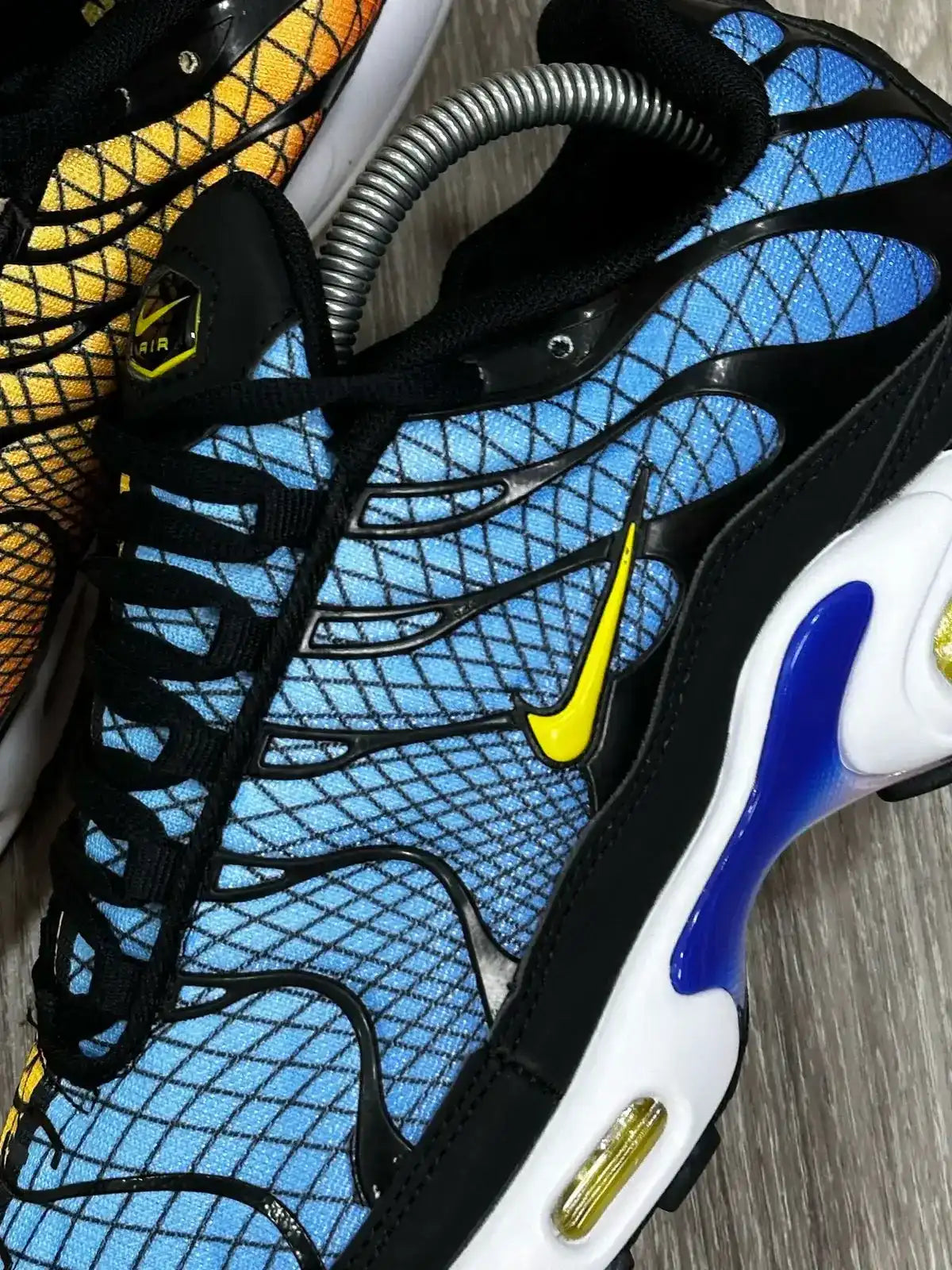 TÊNIS NK AIR MAX PLUS TN - GREEDY