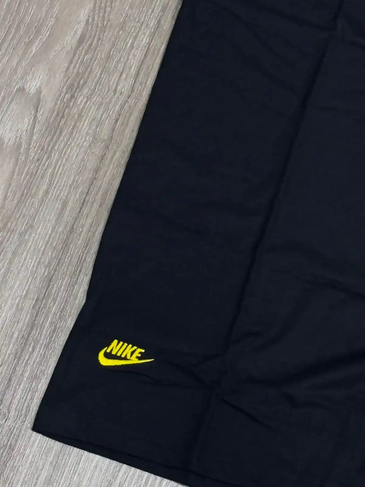 CAMISETA NK MULTI SWOOSH - PRETA