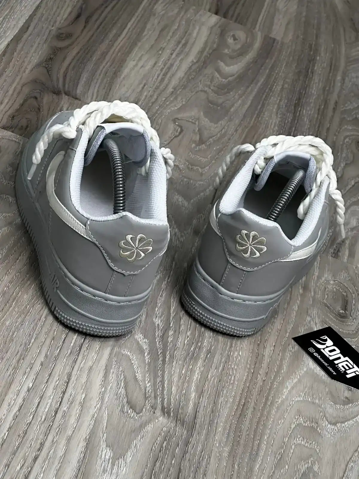 TÊNIS NK FORCE 1 - WOLF GREY