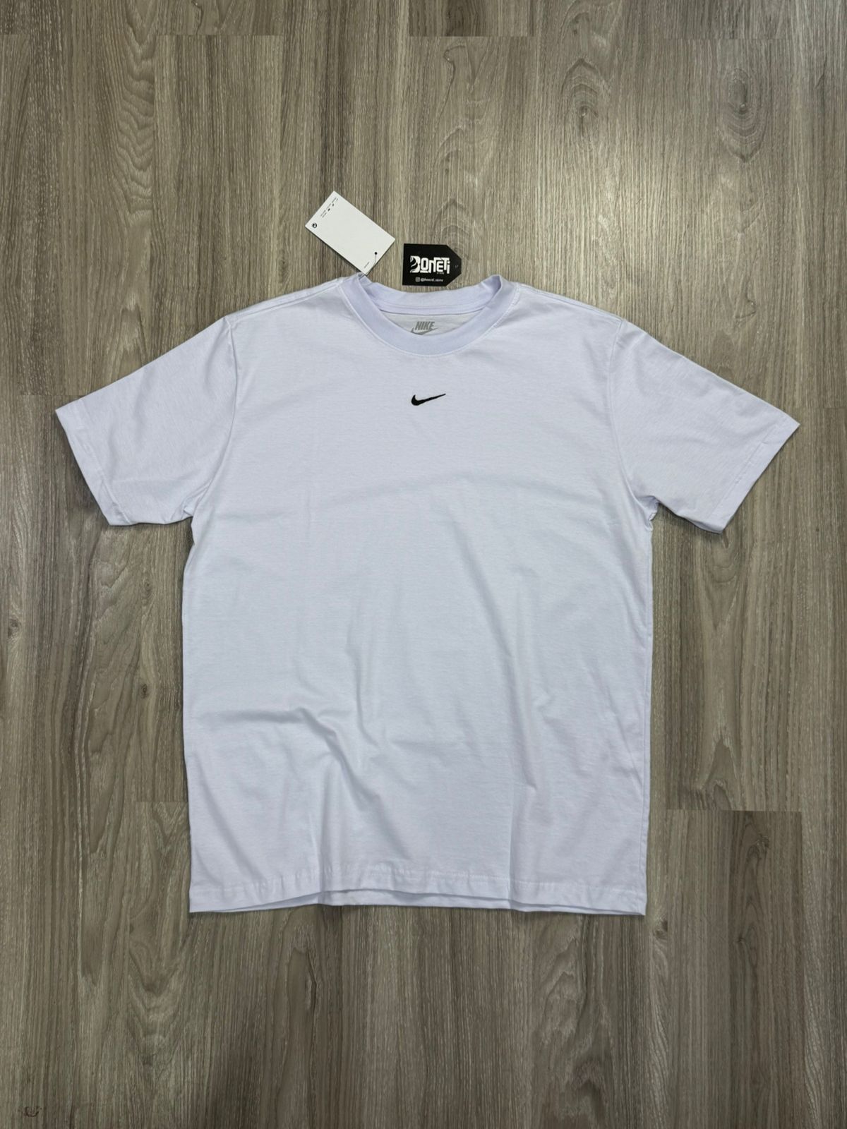 CAMISETA NK BASIC ESSENTIALS - BRANCA