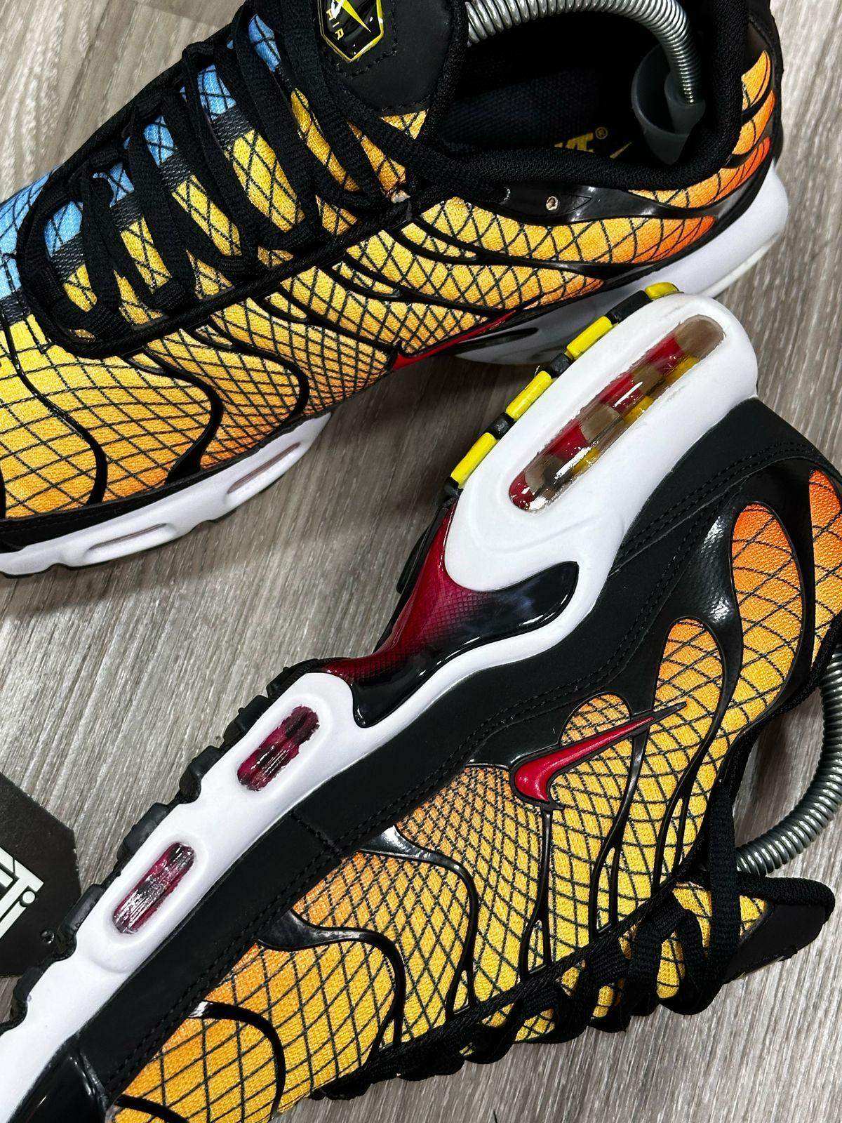TÊNIS NK AIR MAX PLUS TN - GREEDY