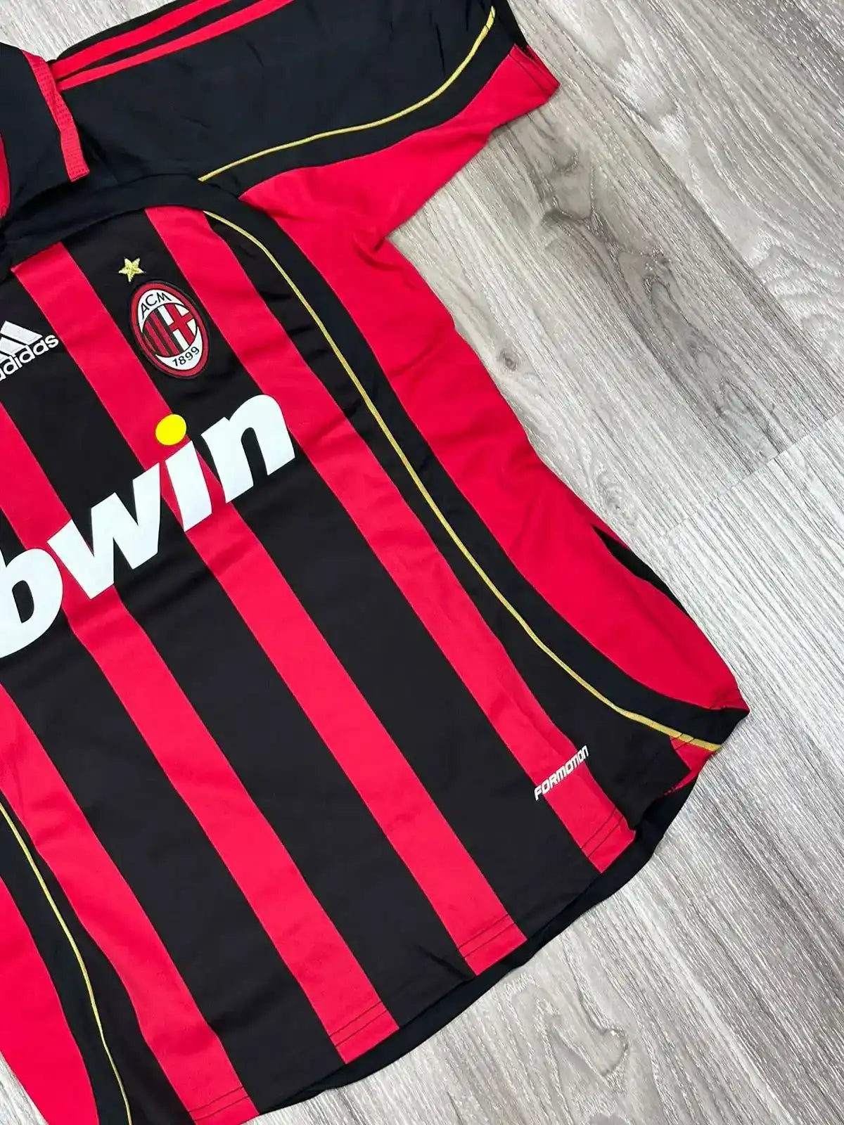 CAMISA RETRÔ MILAN KAKÁ