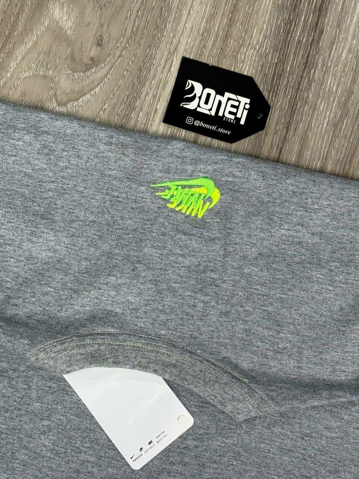 CAMISETA NK MULTI SWOOSH - CINZA