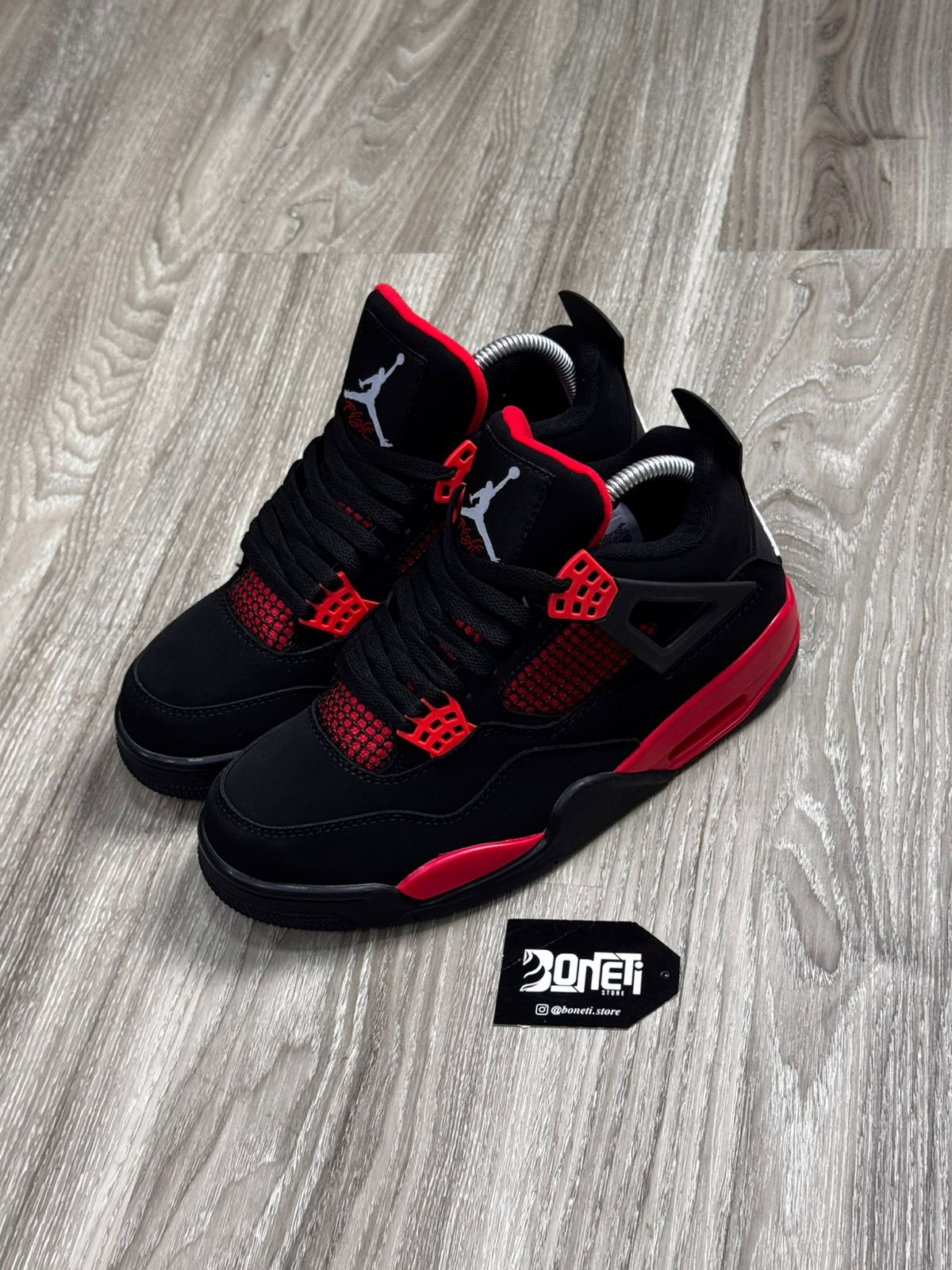 TÊNIS NK JORDAN 4 THUNDER - BLACK RED