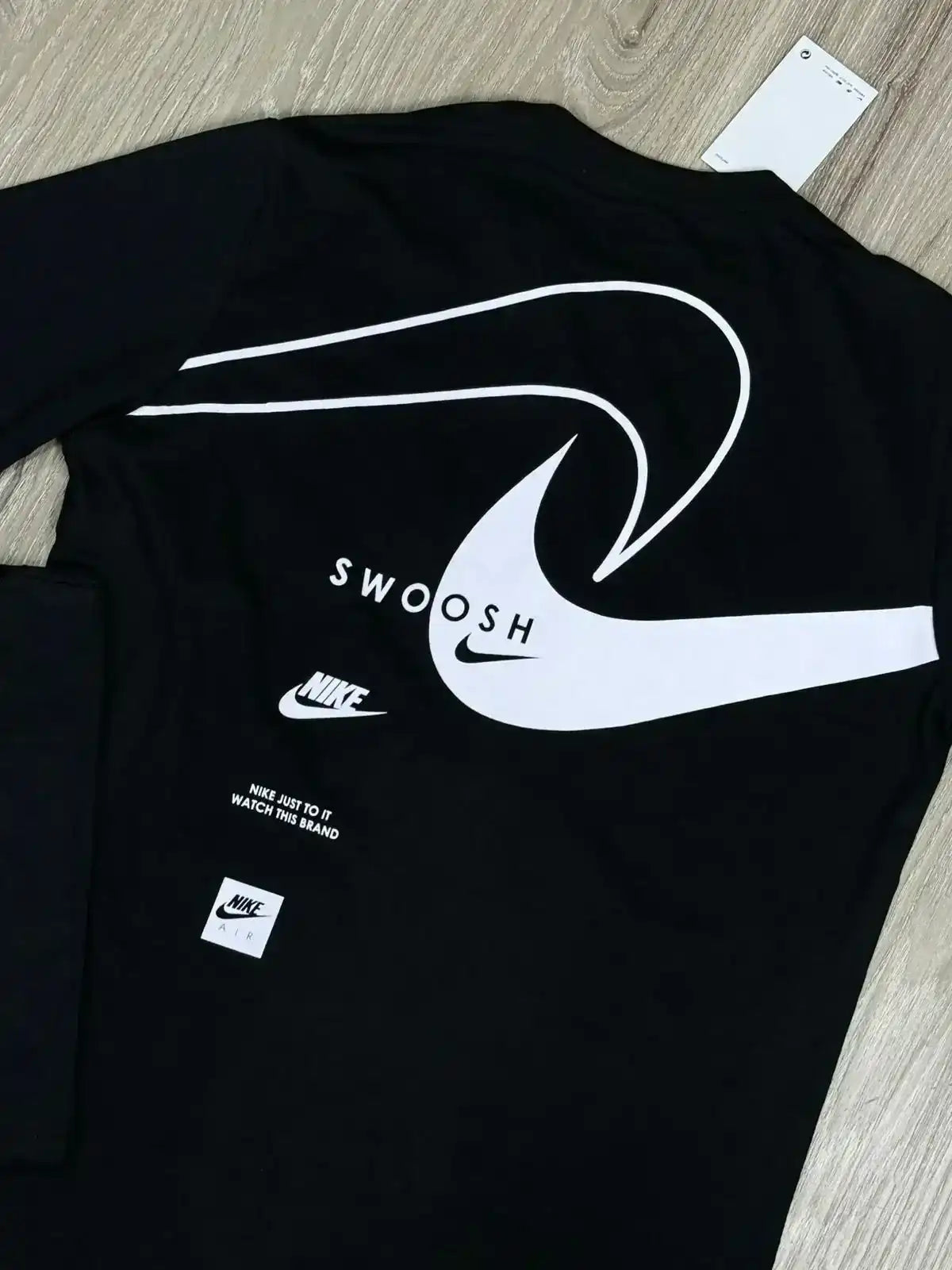 CAMISETA NK WATCH THIS BRAND - PRETA