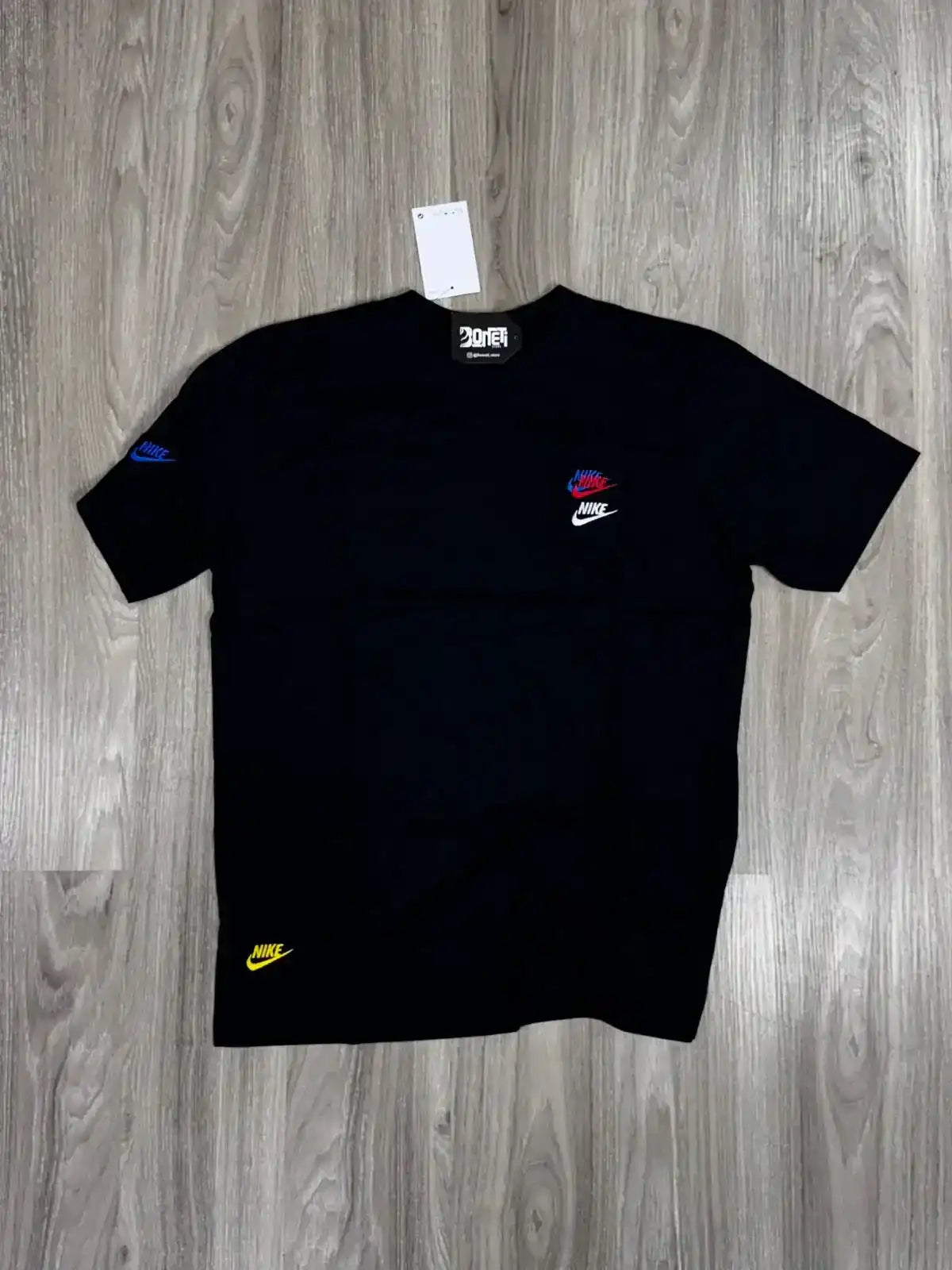 CAMISETA NK MULTI SWOOSH - PRETA