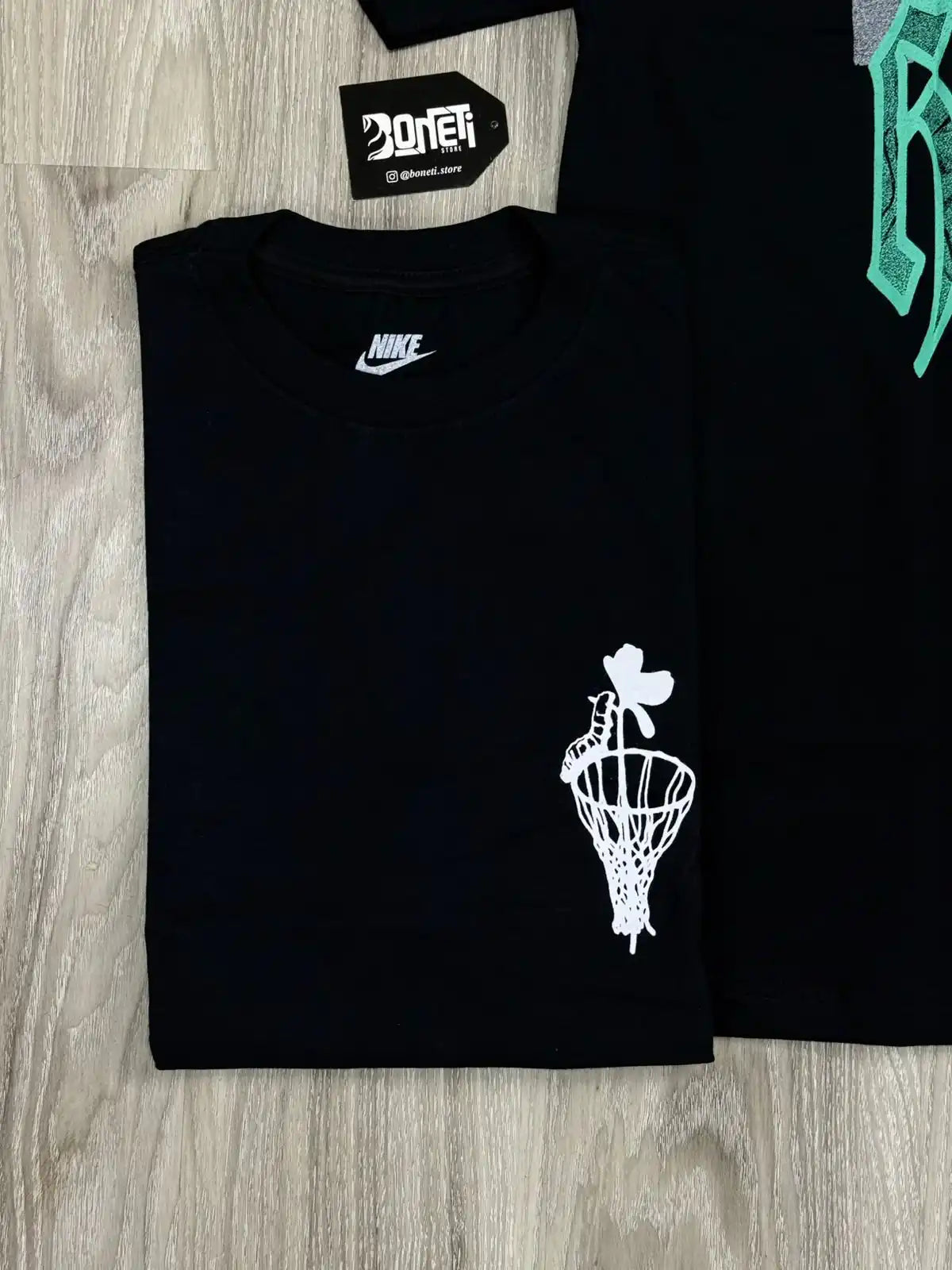 CAMISETA NK HOOPS - PRETA