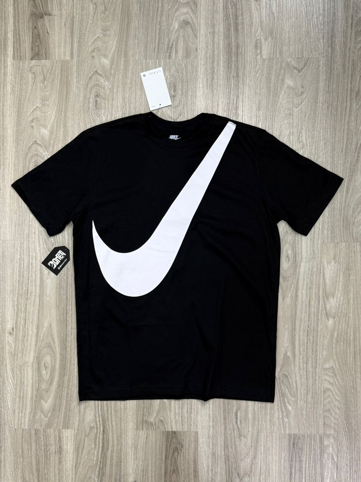 CAMISETA NK BIG LOGO - PRETA