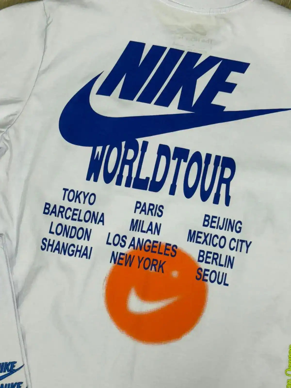 CAMISETA NK WORLD TOUR 2025 - BRANCA