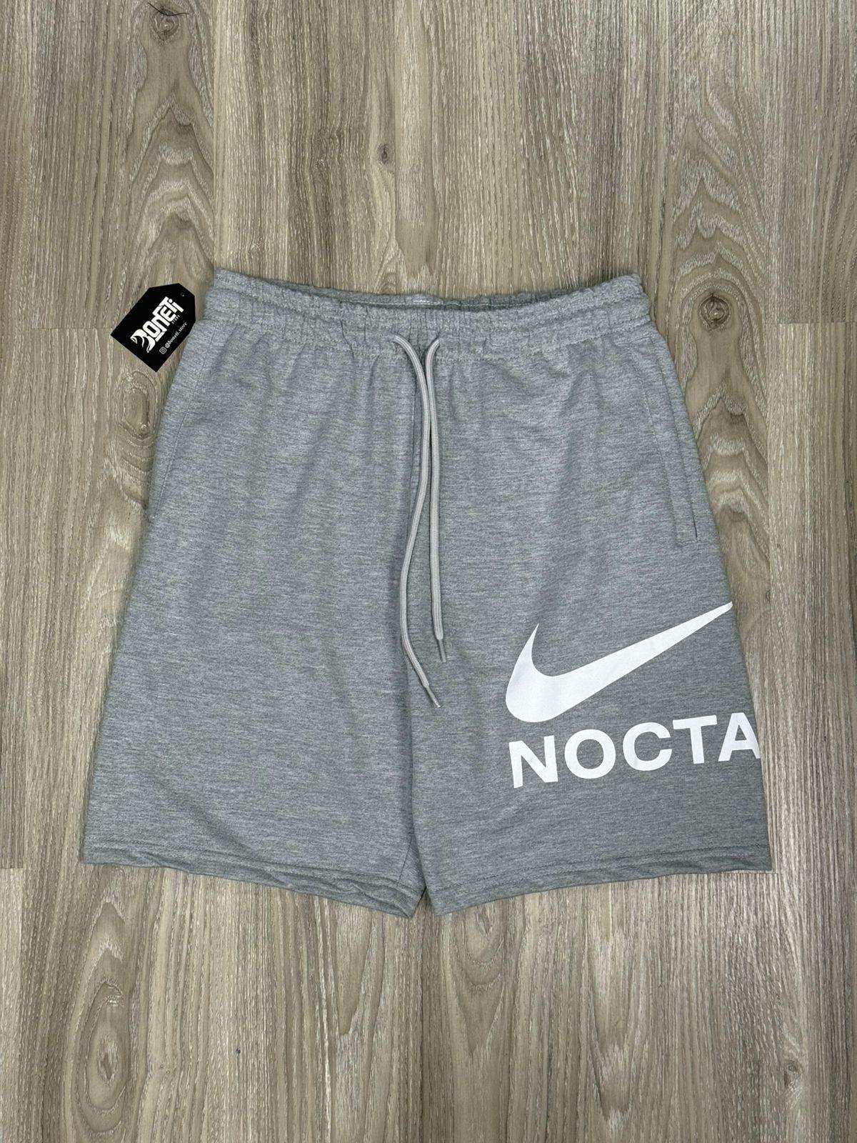 SHORTS MOLETOM NK SWOOSH X NOCTA - CINZA