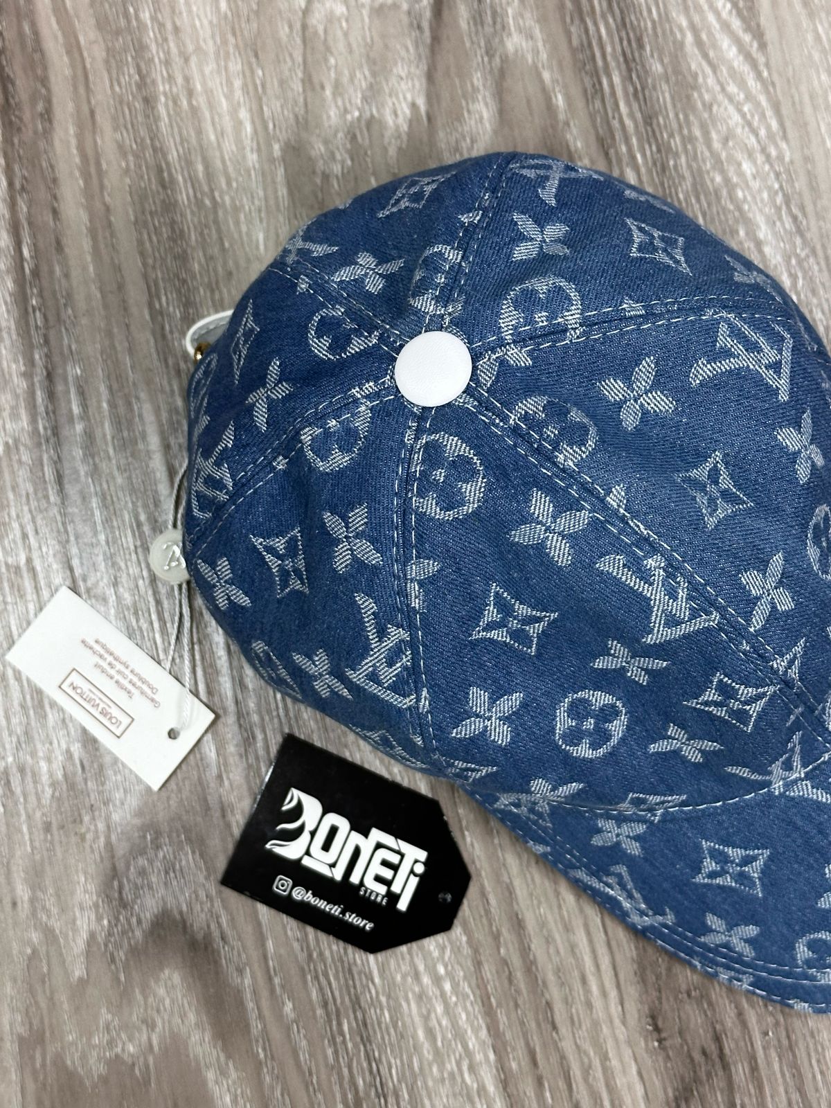 BONÉ LV MONOGRAM JEANS - AZUL