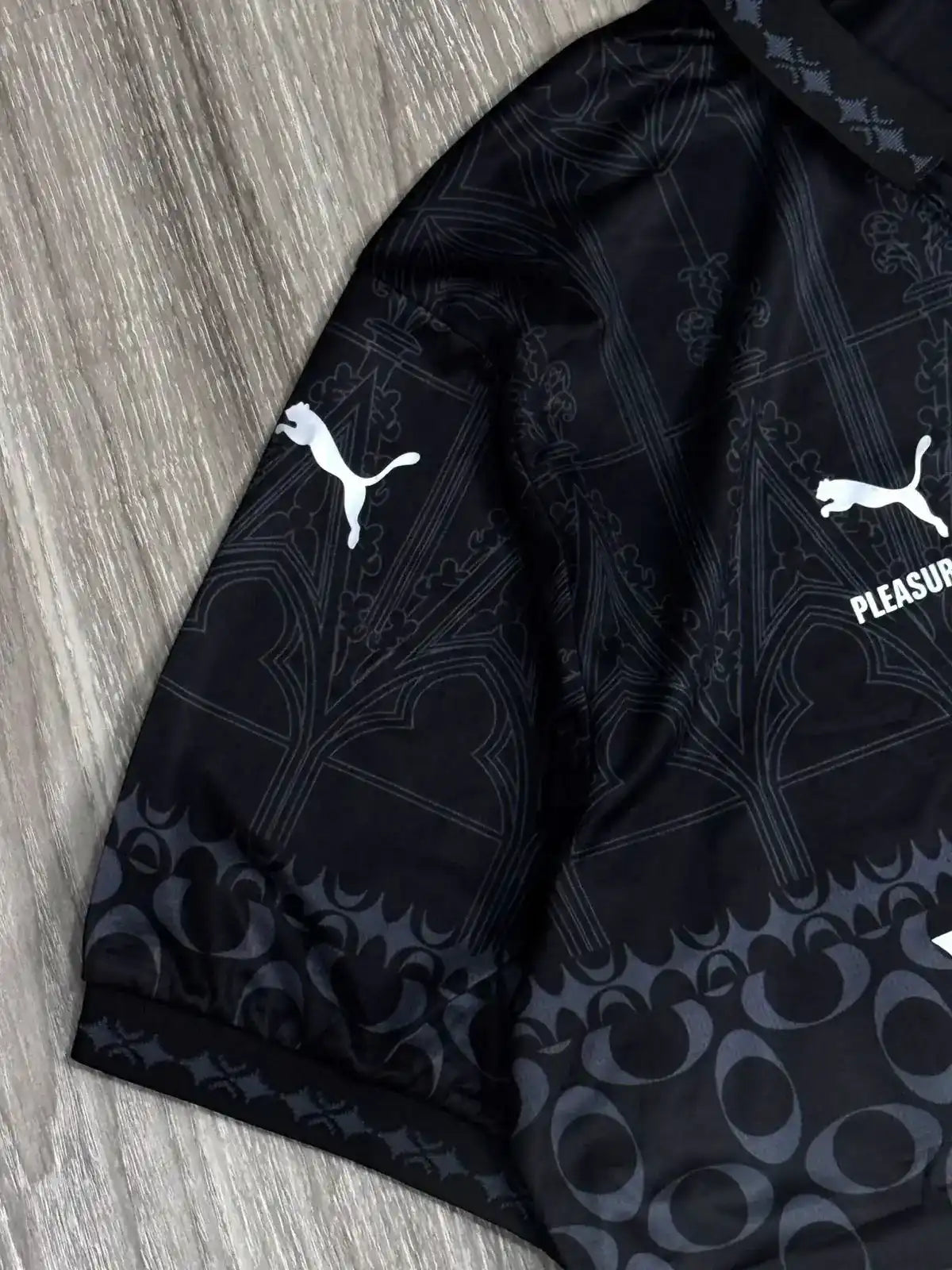 CAMISA MILAN PLEASURES 24/25 - PRETA