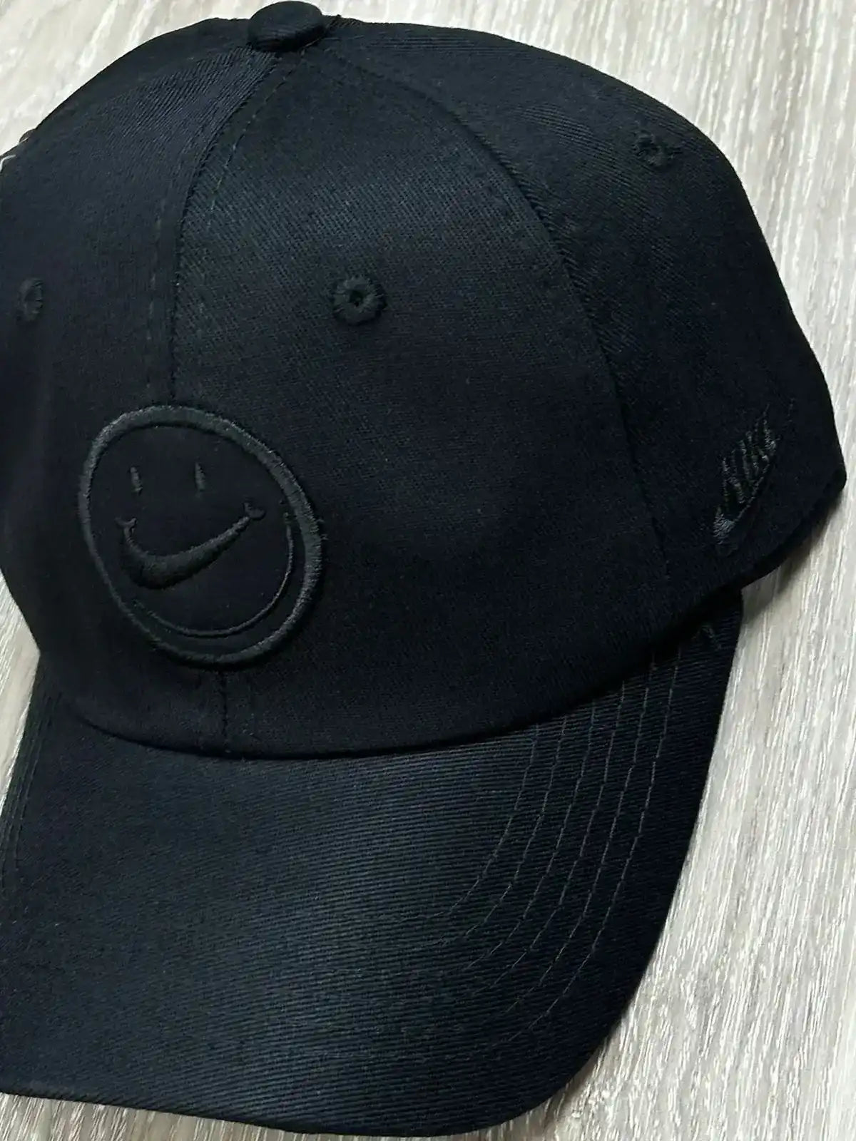 BONÉ NIKE SMILE TST - PRETO