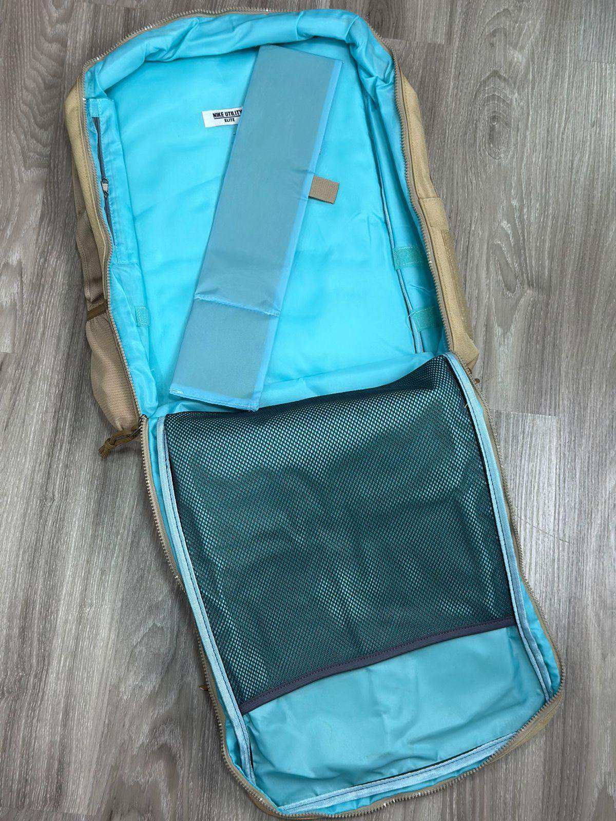 MOCHILA NK UTILITY ELITE - BEGE