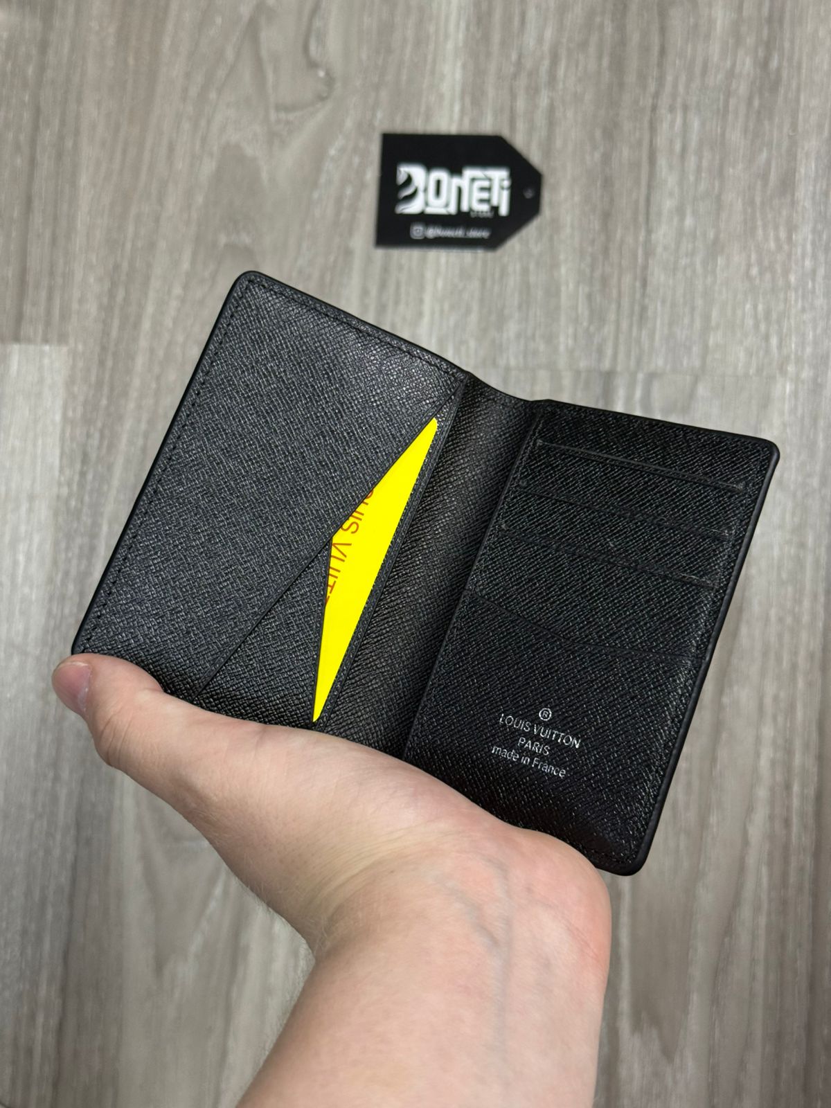 PORTA CARTÃO LV XADREZ - PRETO