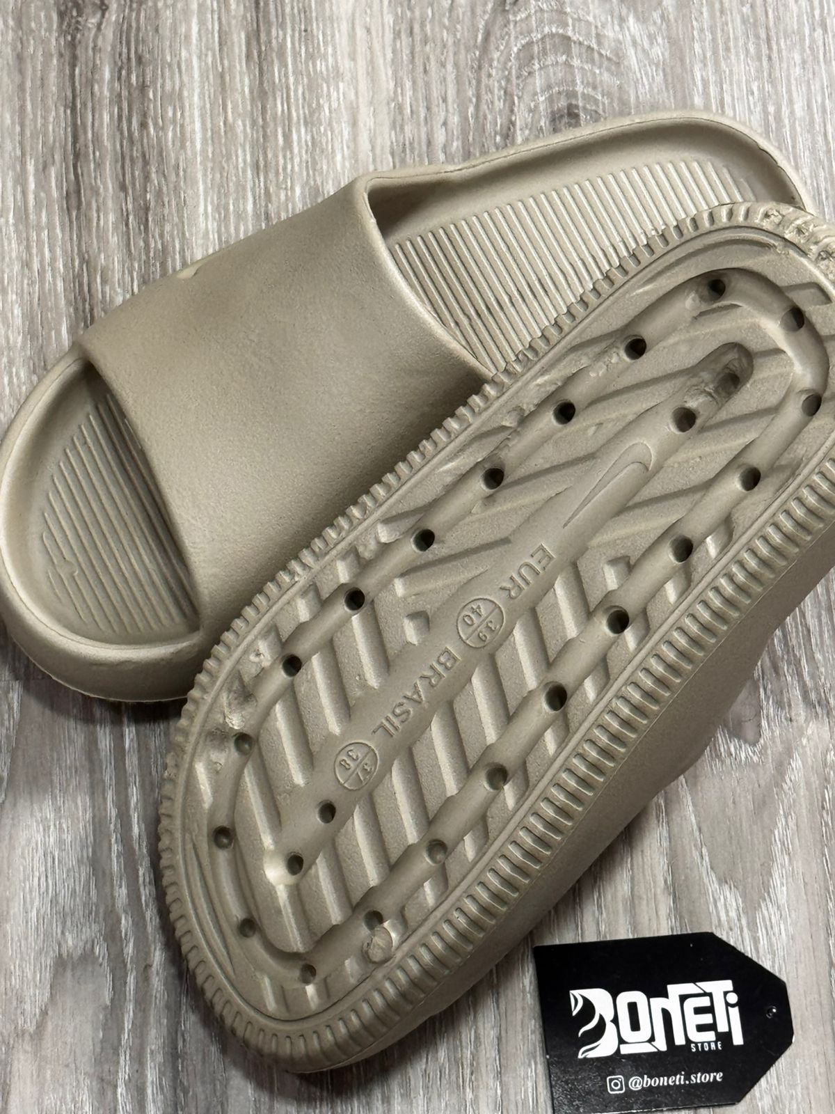 CHINELO SLIDE NK CALM - BEGE