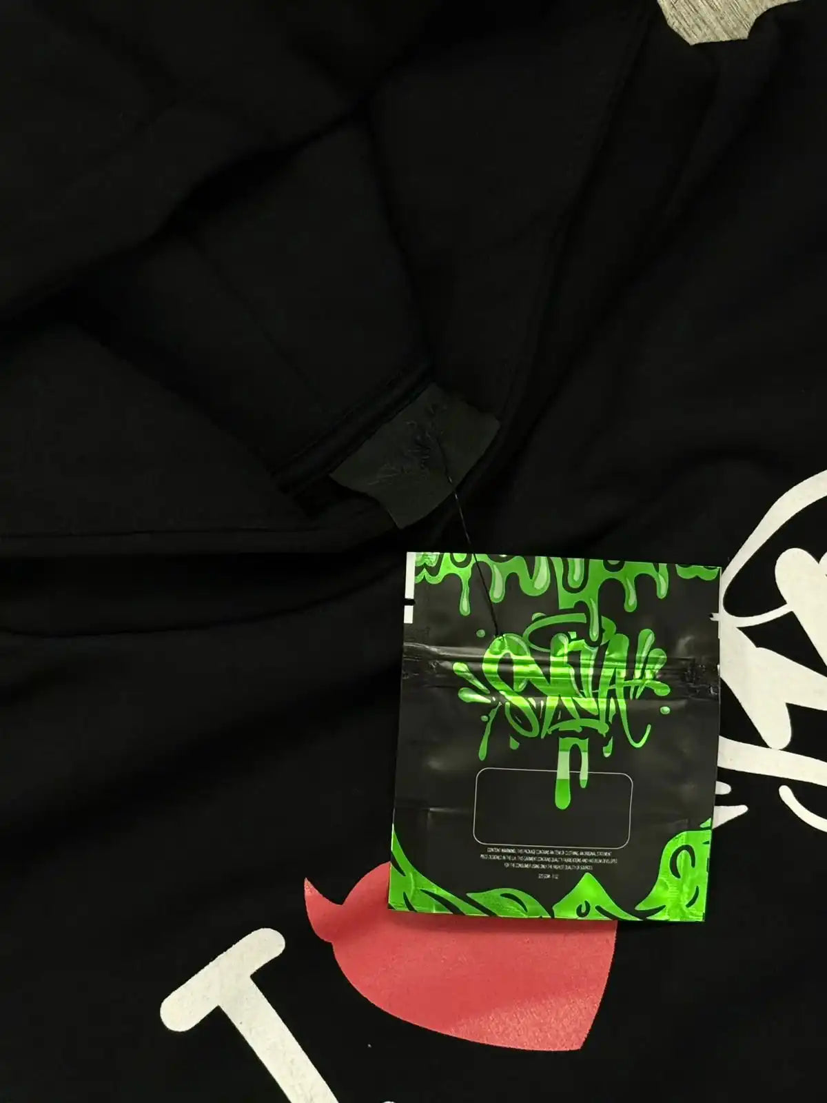 MOLETOM CANGURU SYNA I LOVE - PRETO