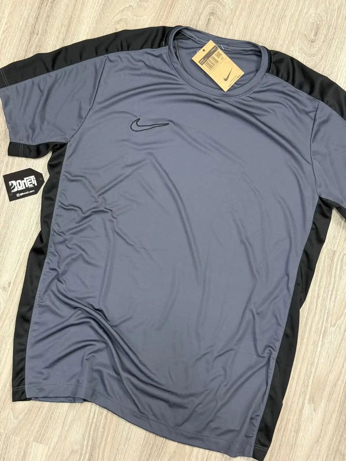 CAMISETA ACADEMY 2023 NK - CINZA