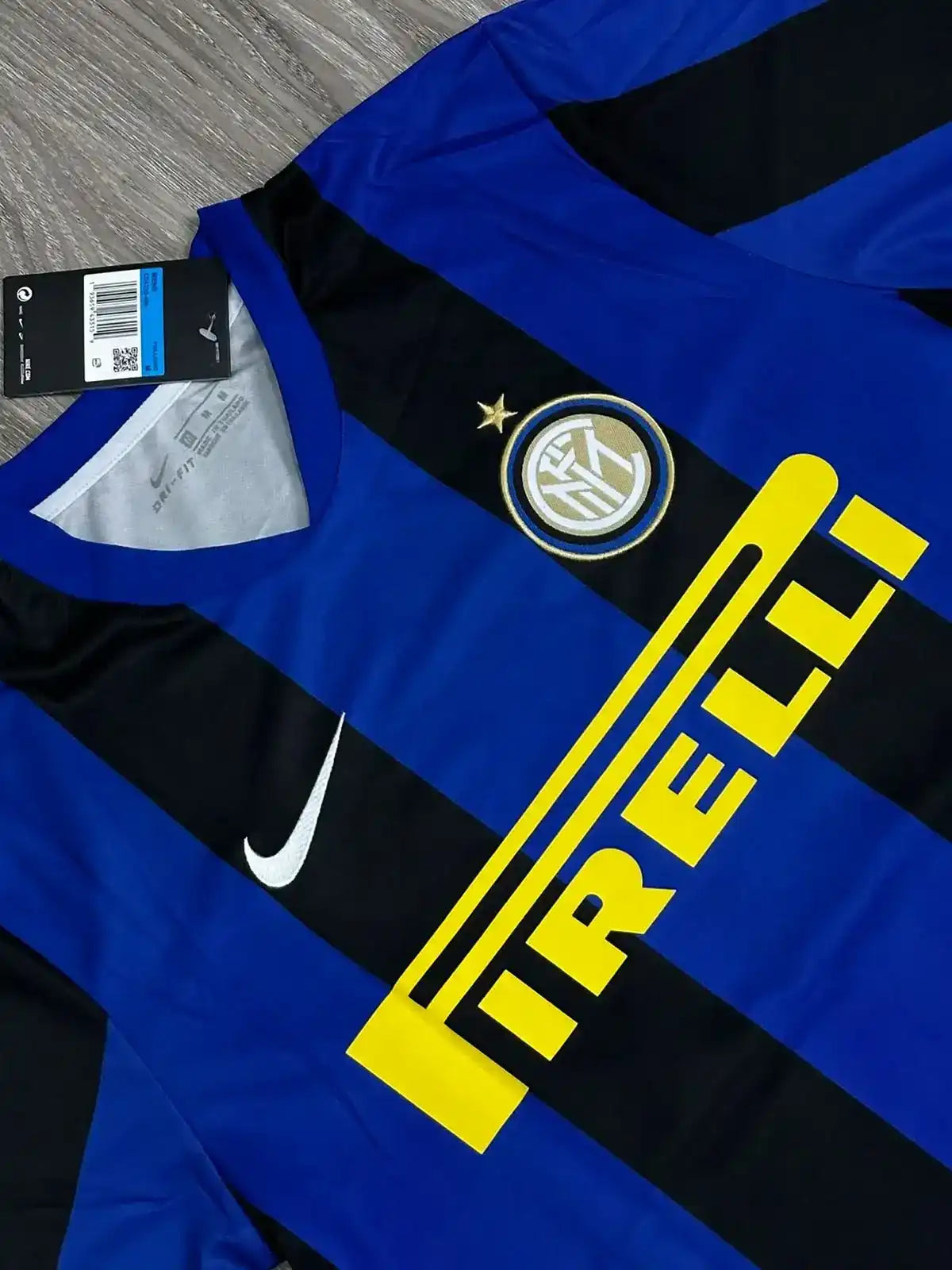 CAMISA RETRÔ INTER DE MILÃO ADRIANO