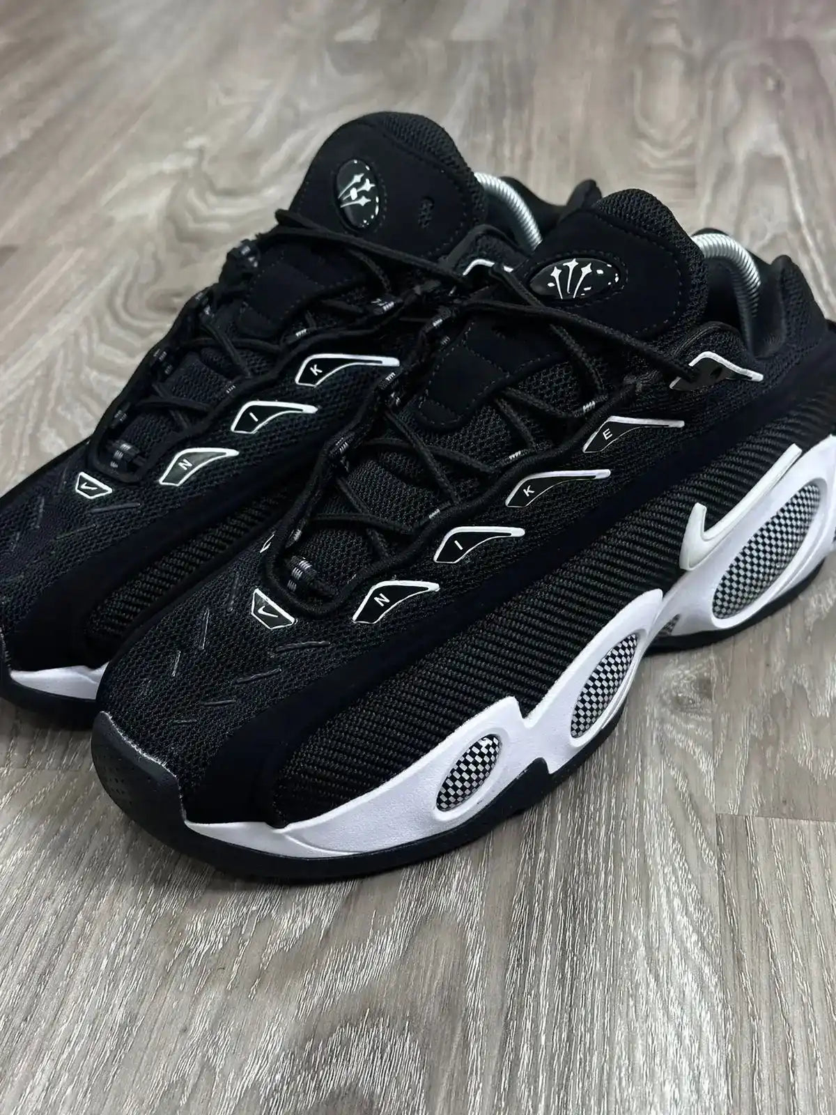 TÊNIS NK x NOCTA GLIDE BLACK WHITE