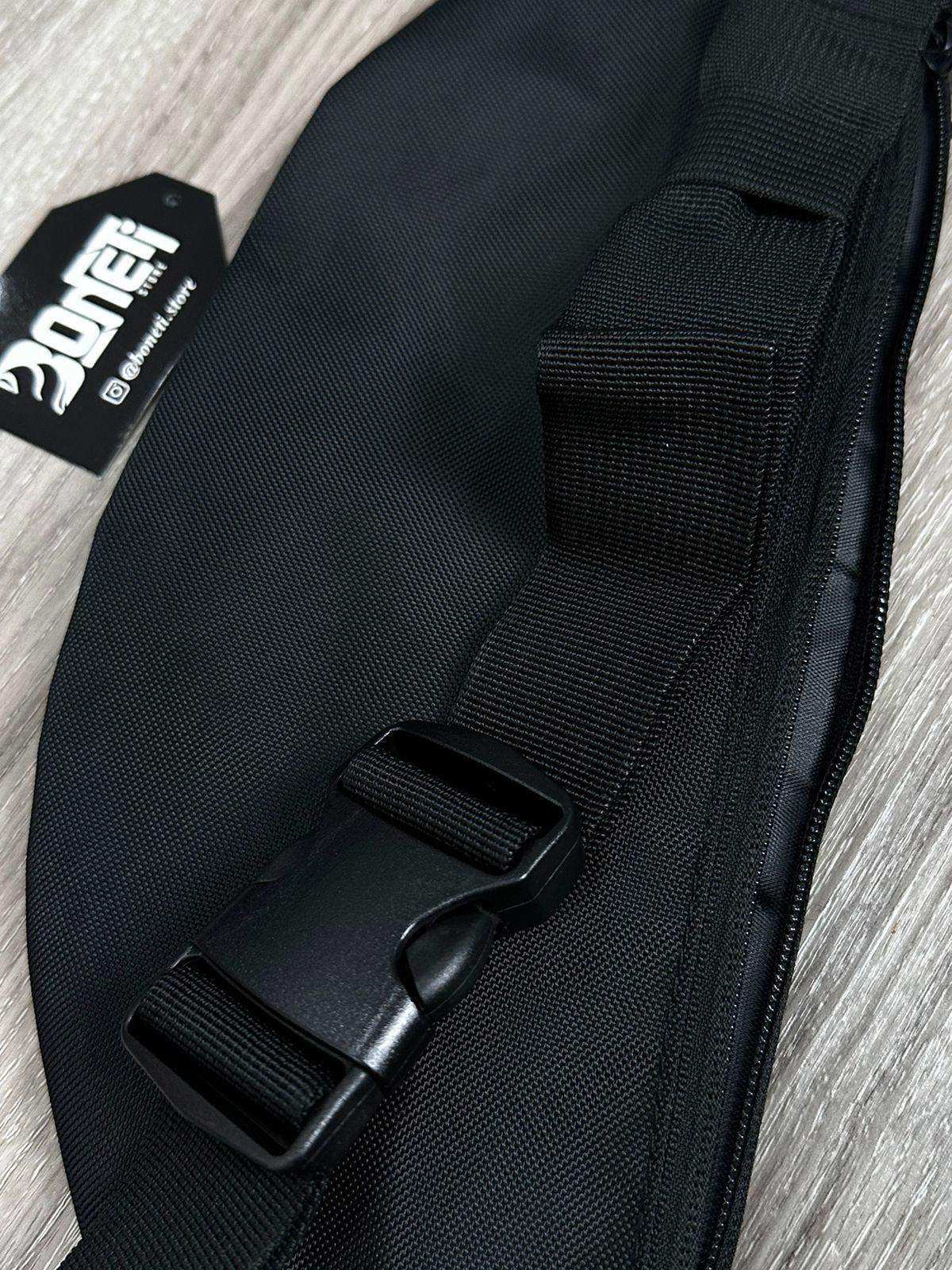 POCHETE NK HERITAGE PRETO