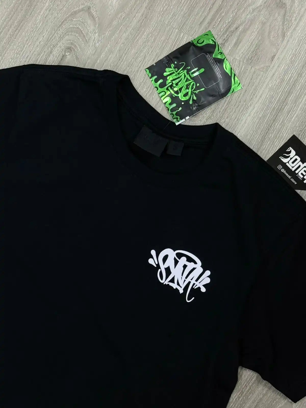 CAMISETA SYNA SIMPLE - PRETA