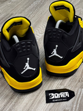TÊNIS NK JORDAN 4 THUNDER - BLACK YELLOW