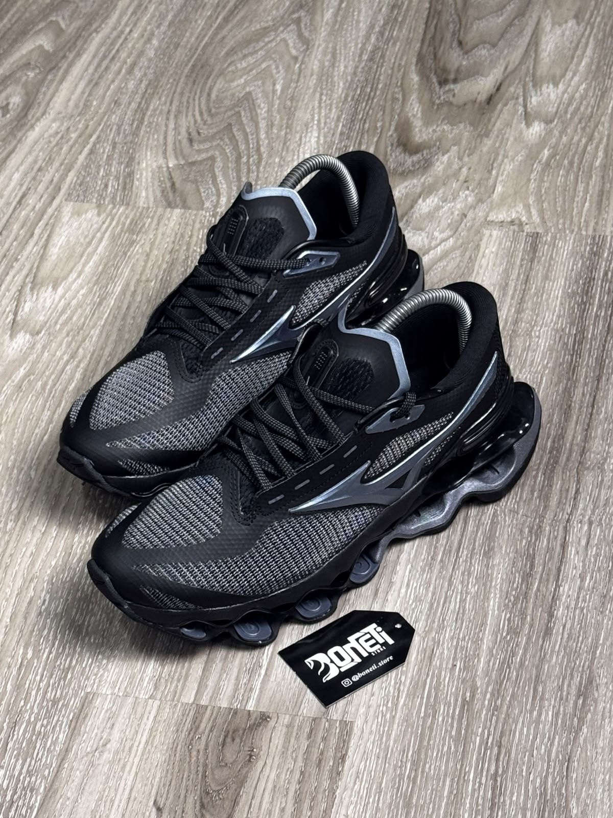 TÊNIS MZN WAVE PROPHECY 15 - PRETO E CINZA