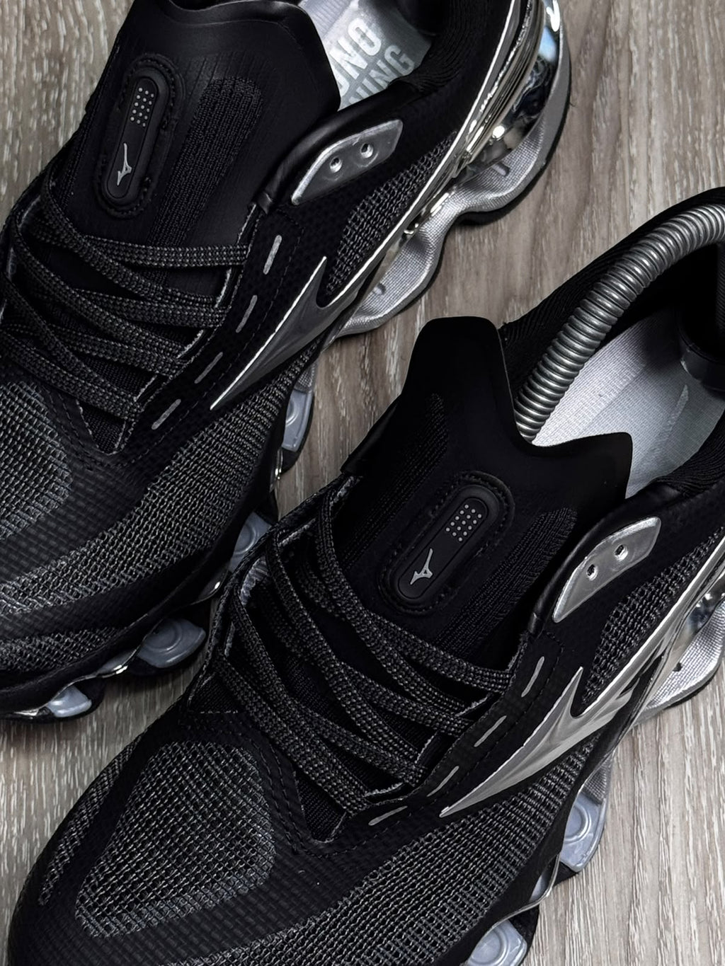 TÊNIS MZN WAVE PROPHECY 15 - BLACK METALLIC