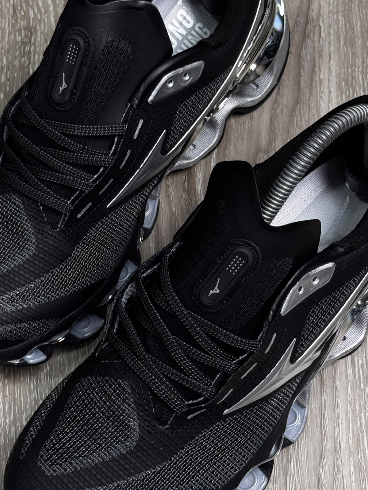 TÊNIS MZN WAVE PROPHECY 15 - BLACK METALLIC