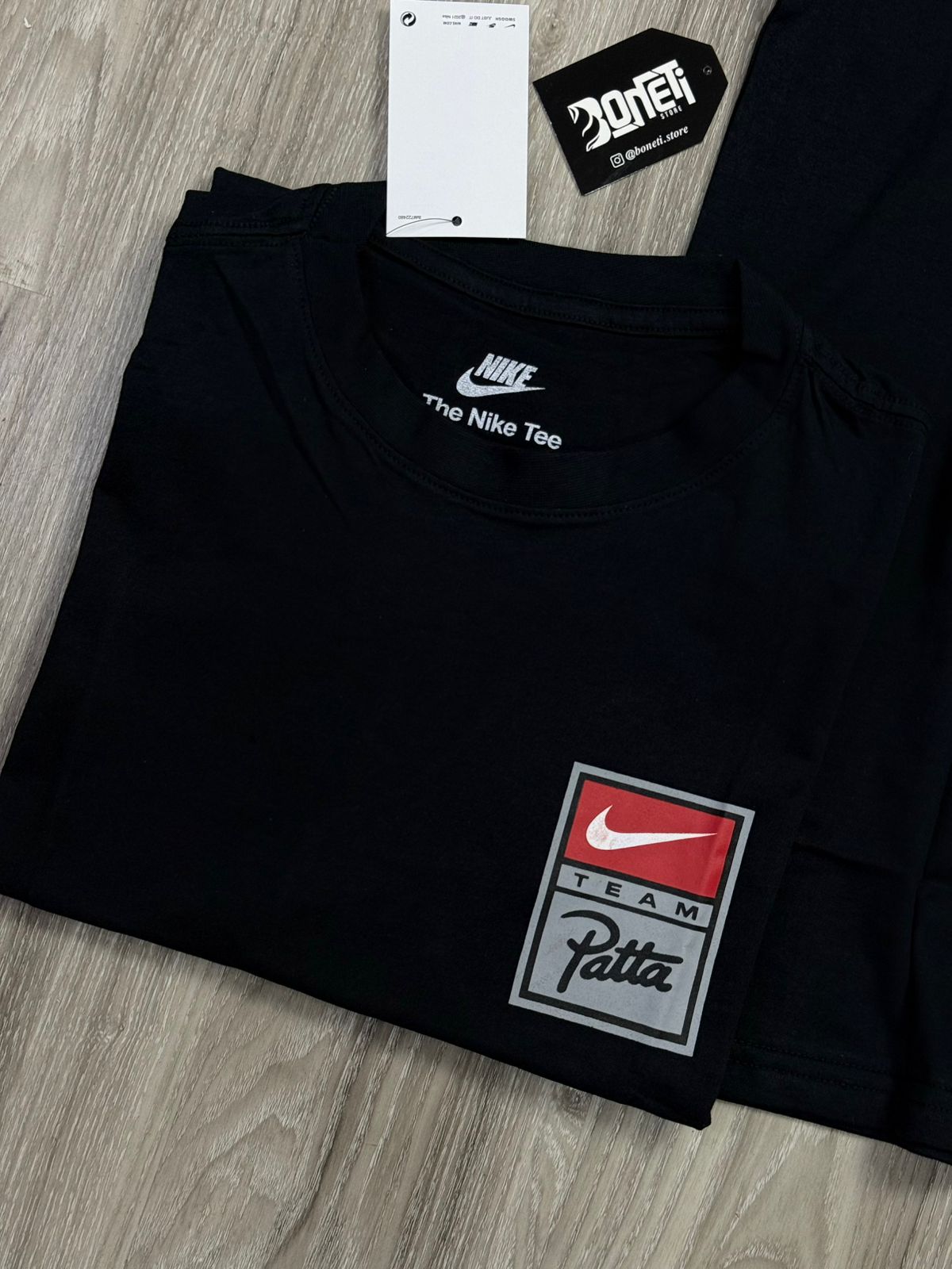 CAMISETA NK X PATTA - PRETA