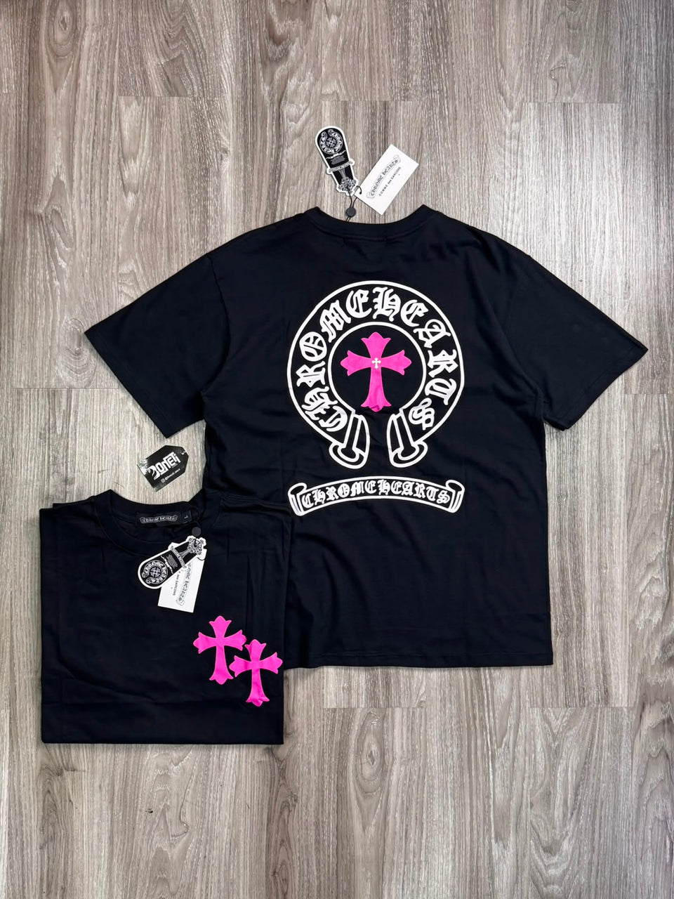 CAMISETA CHROME HEARTS PINK - PRETA