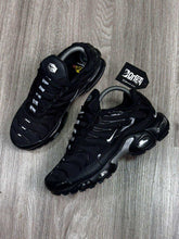 TÊNIS NK AIR MAX PLUS TN - BLACK SILVER