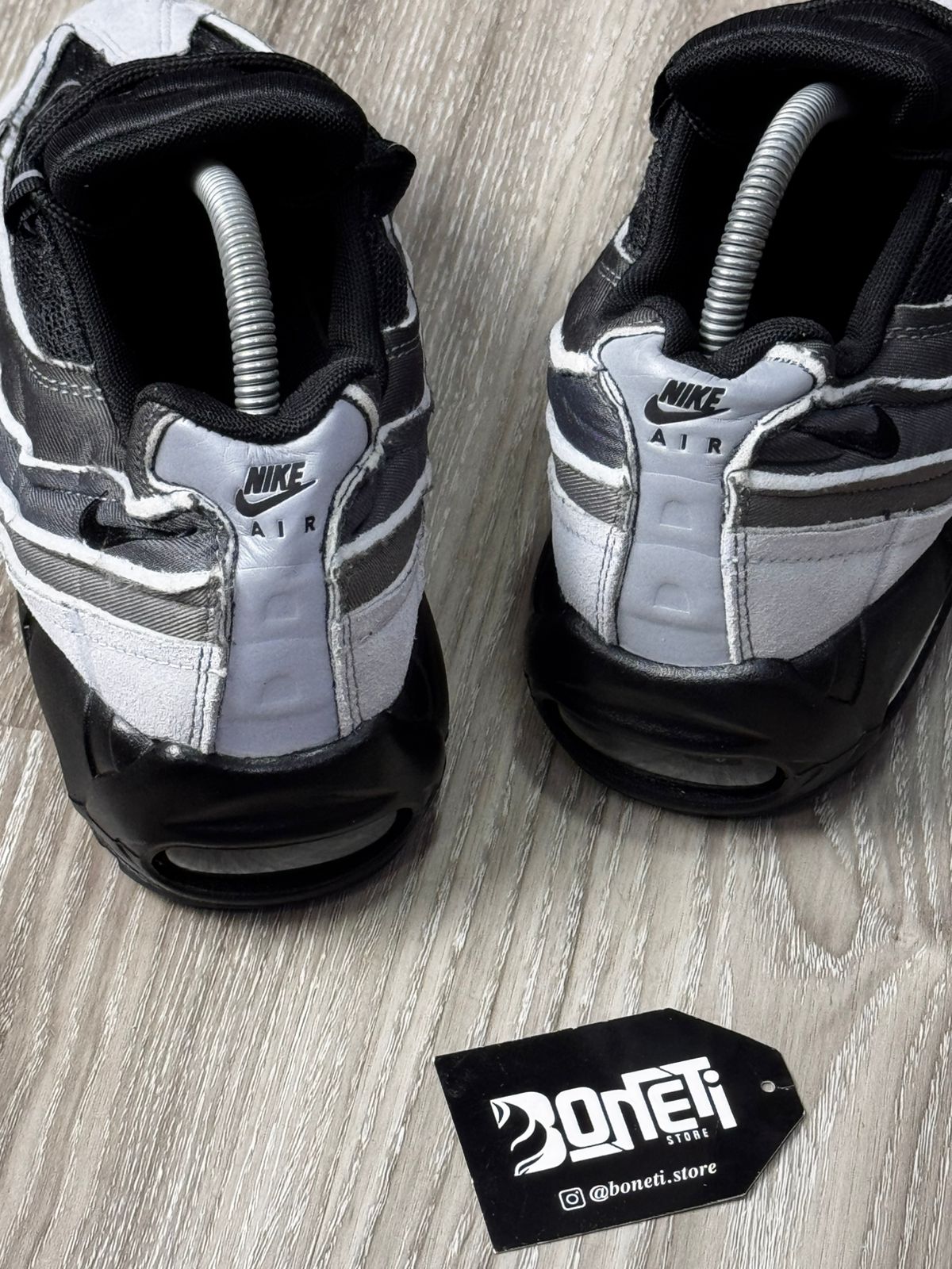 TÊNIS NK AIR MAX 95 X COMME DES GARÇONS - CINZA E PRETO