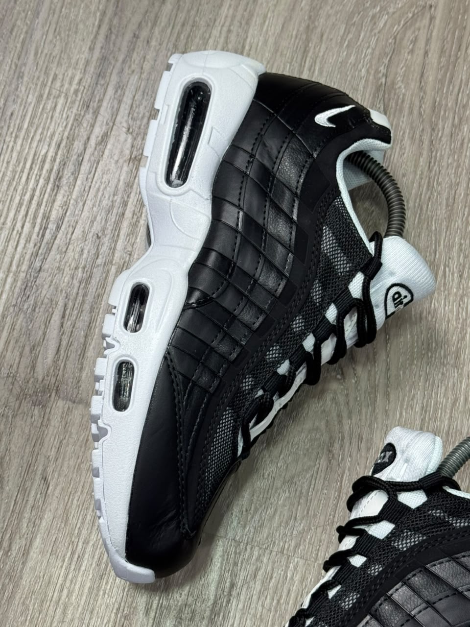 TÊNIS NK AIR MAX 95 - ESSENTIAL BLACK WHITE