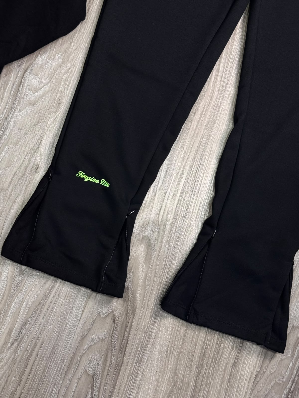 CONJUNTO SYNA WORLD WINTER MOLETOM - BLACK GREEN