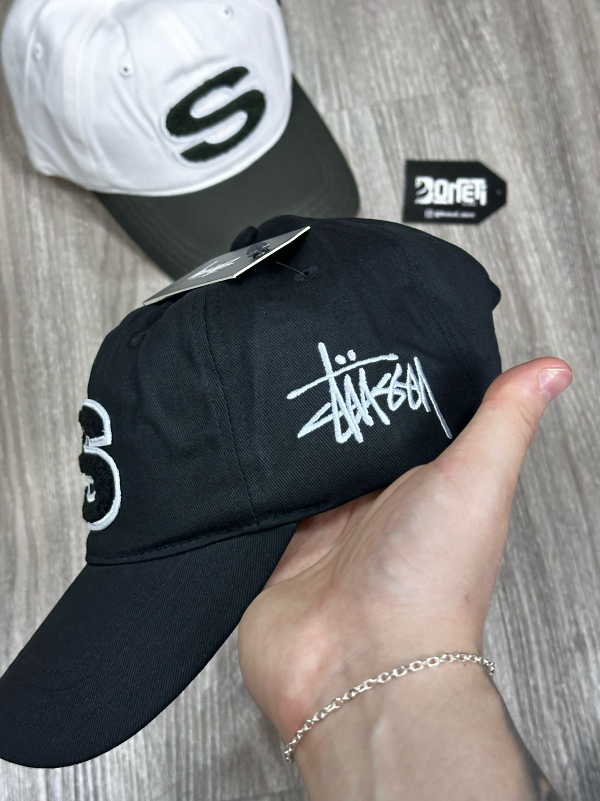 BONÉ STUSSY LOW PRO