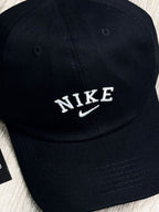 BONÉ NK SWOOSH LETTER - PRETO